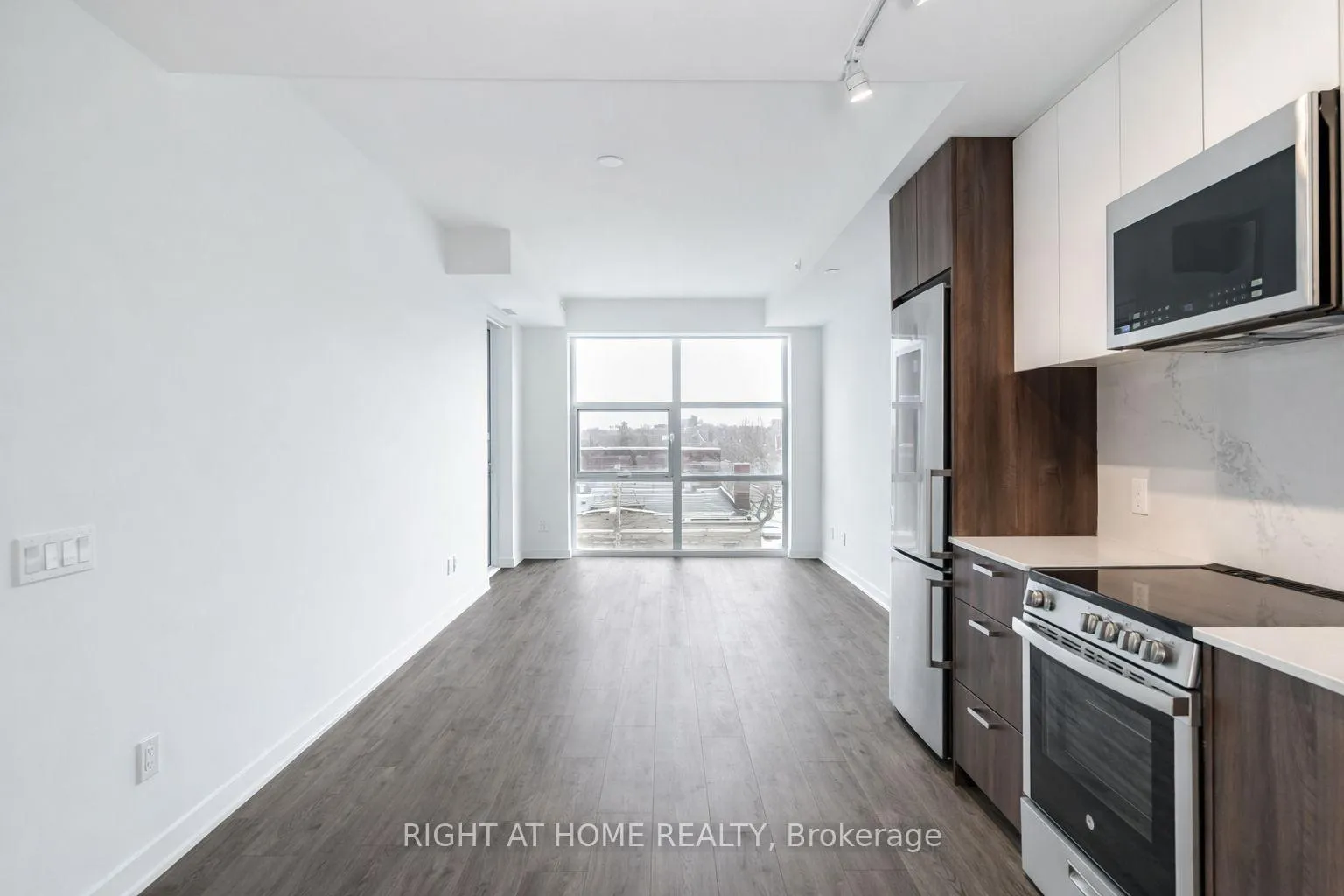 Photo 9 of Unit 418, 1787 St Clair Avenue, Toronto, Weston-Pellam Park — HOMEH