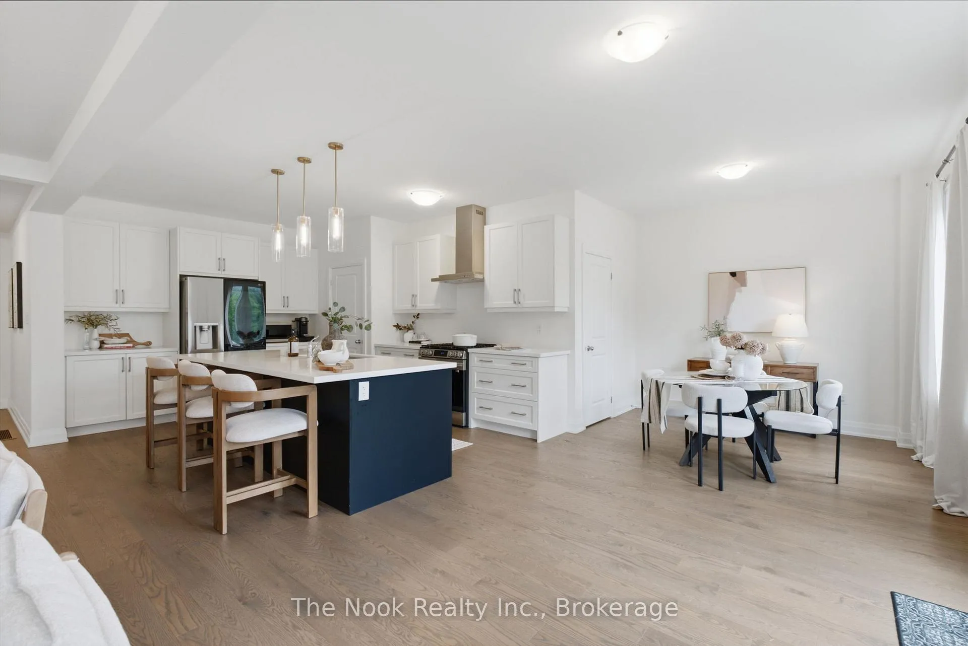 Photo 18 of 32 Priory Drive, Whitby, Rural Whitby — HOMEH