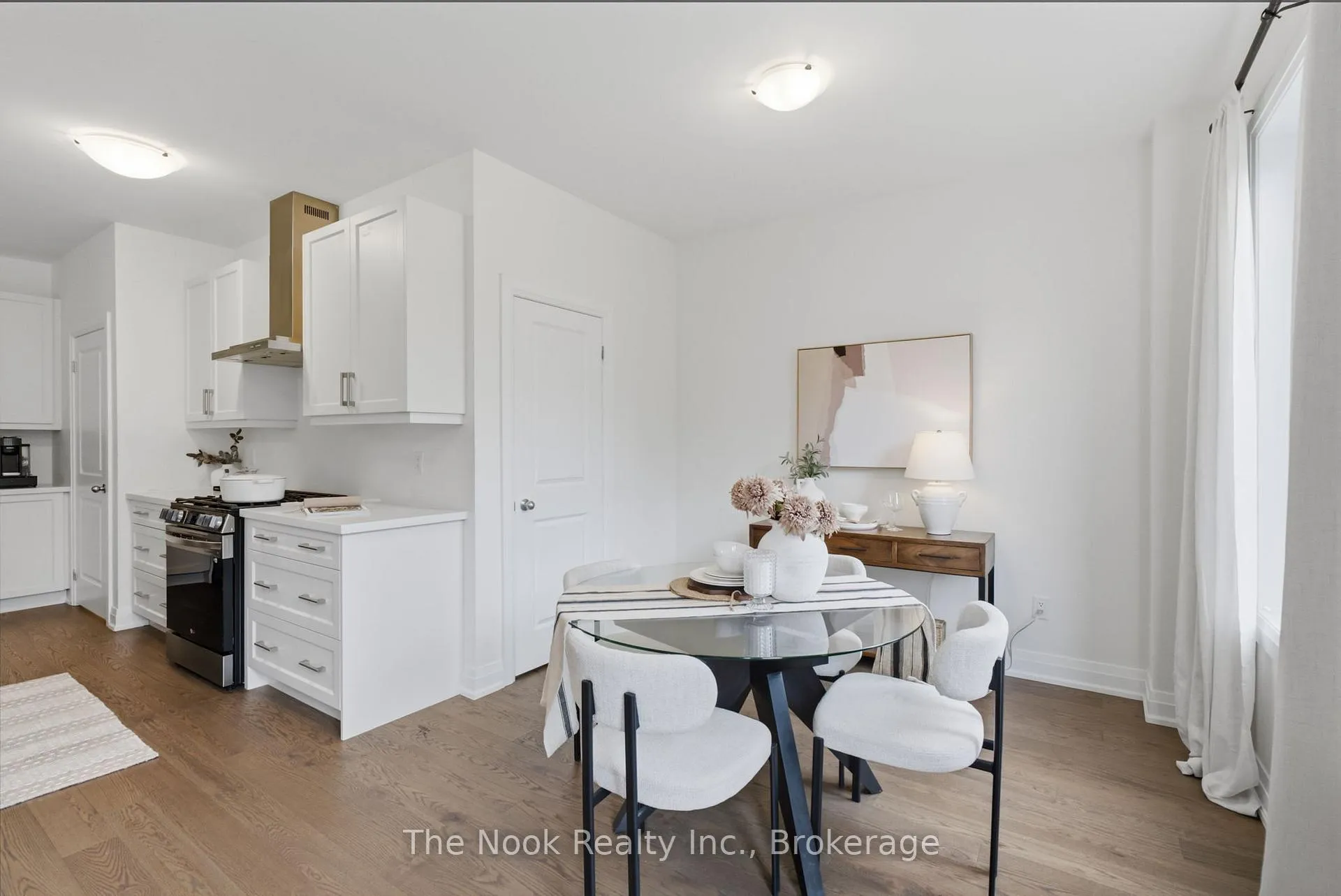 Photo 23 of 32 Priory Drive, Whitby, Rural Whitby — HOMEH
