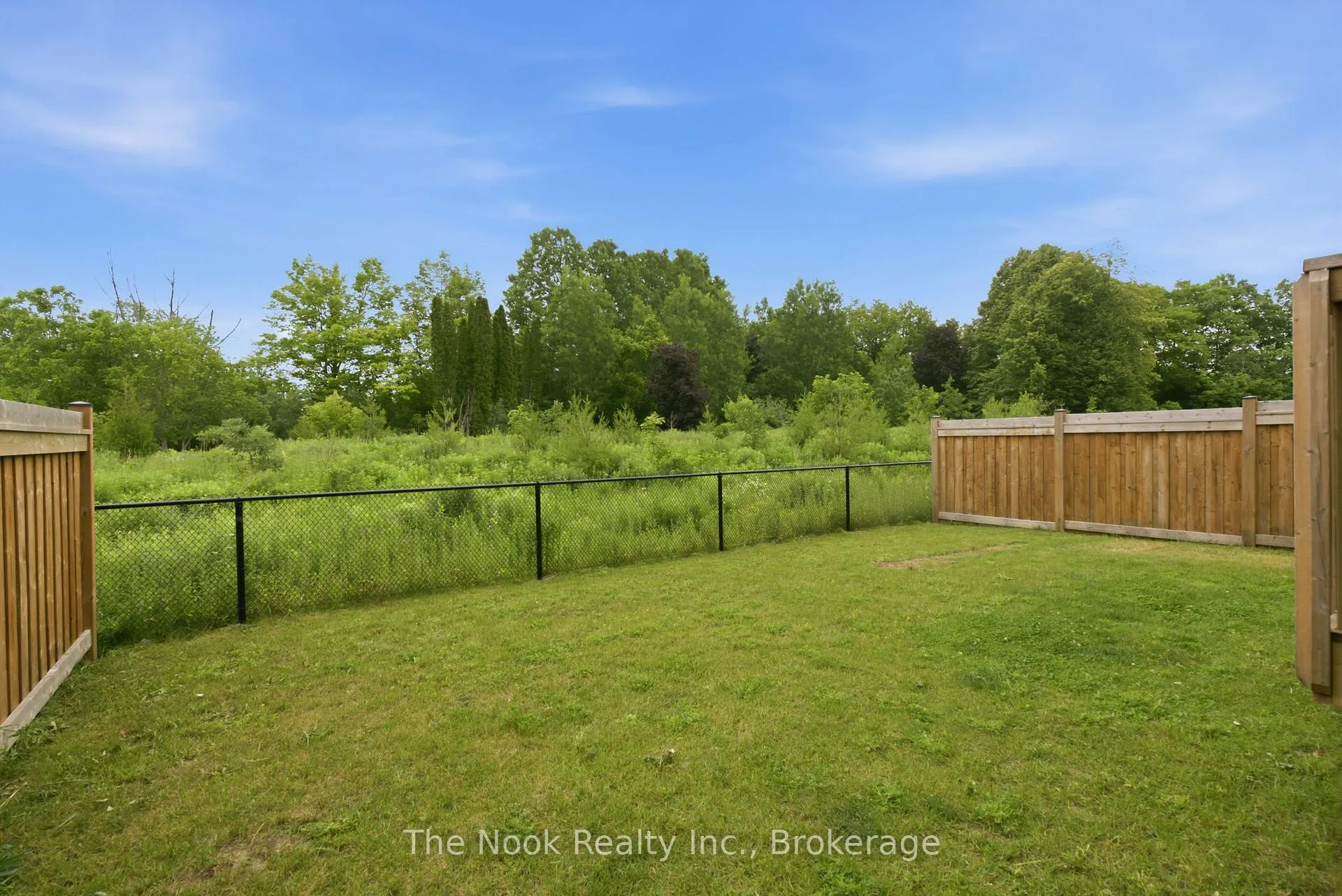 Photo 49 of 32 Priory Drive, Whitby, Rural Whitby — HOMEH