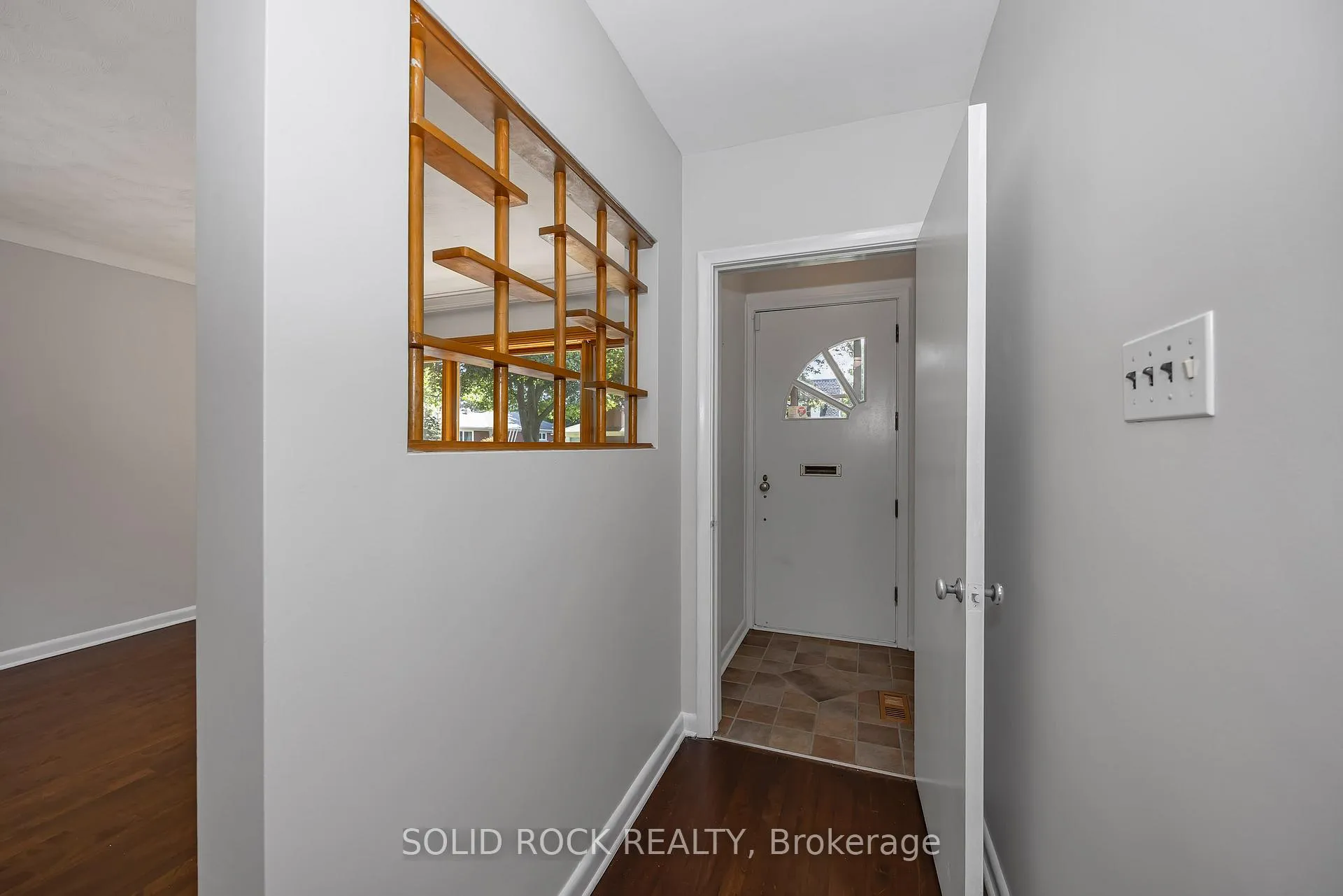 Photo 7 of 1235 Major Street, Ottawa, Bel Air Park — HOMEH