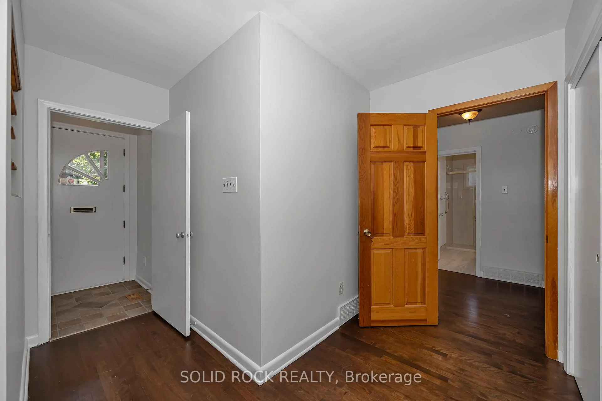 Photo 12 of 1235 Major Street, Ottawa, Bel Air Park — HOMEH