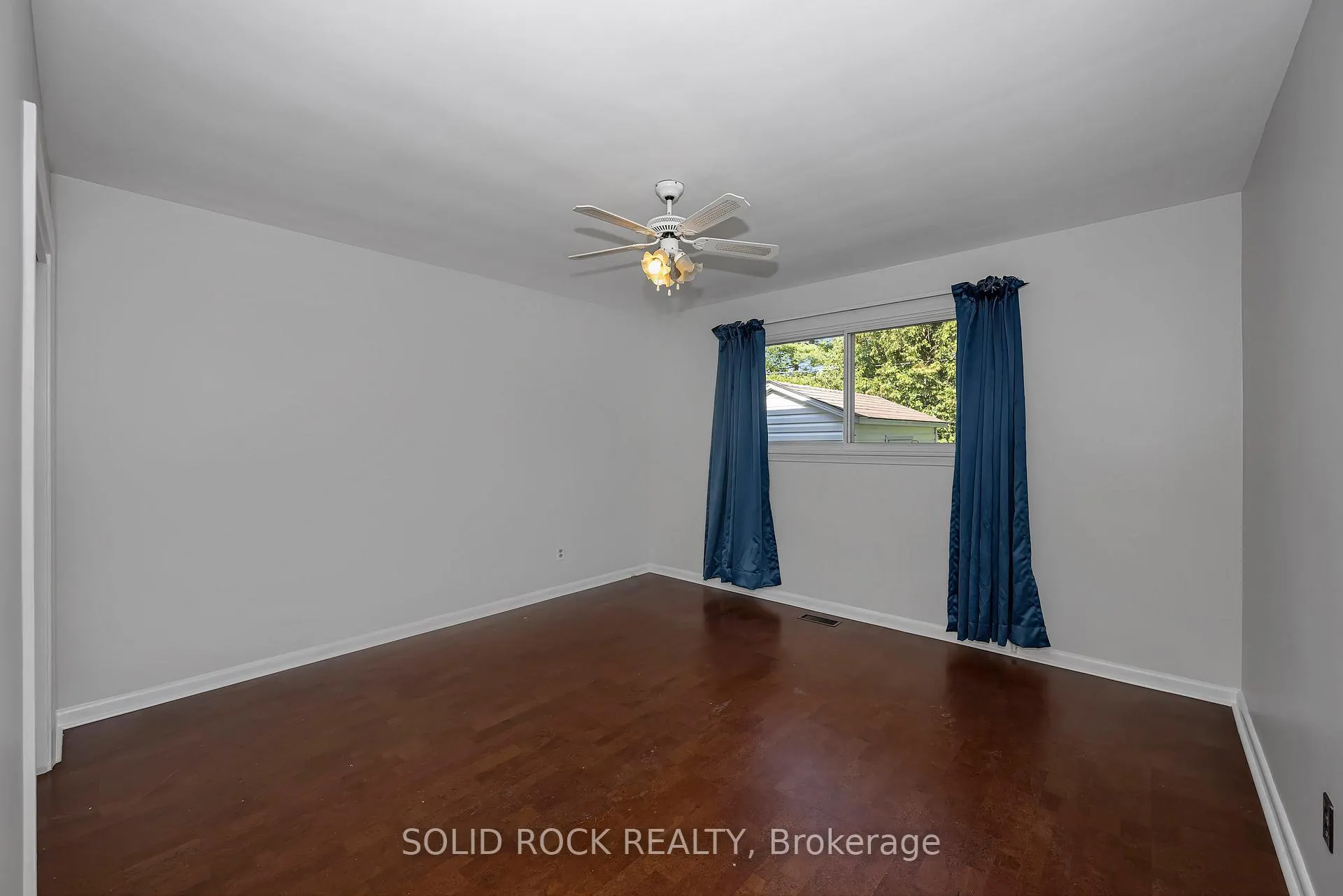Photo 13 of 1235 Major Street, Ottawa, Bel Air Park — HOMEH