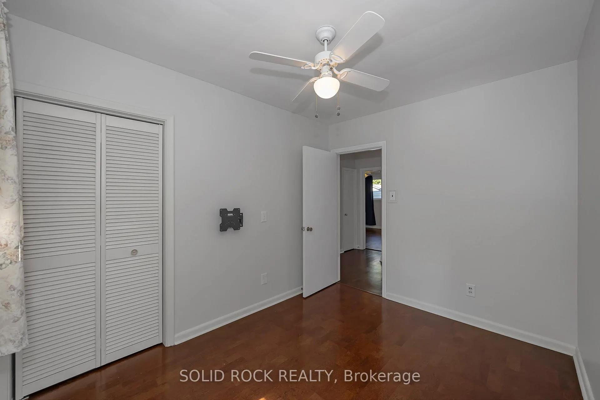 Photo 18 of 1235 Major Street, Ottawa, Bel Air Park — HOMEH