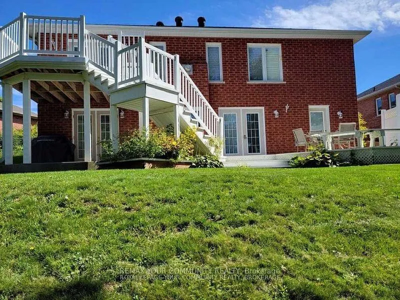 Photo 2 of 85 Emms Drive, Barrie, Holly — HOMEH