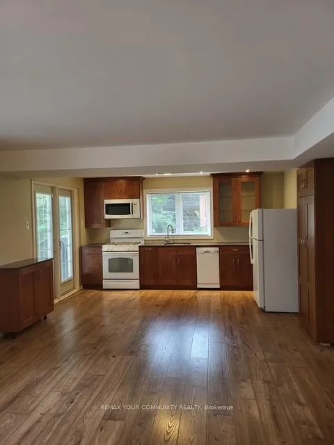 Photo 5 of 85 Emms Drive, Barrie, Holly — HOMEH