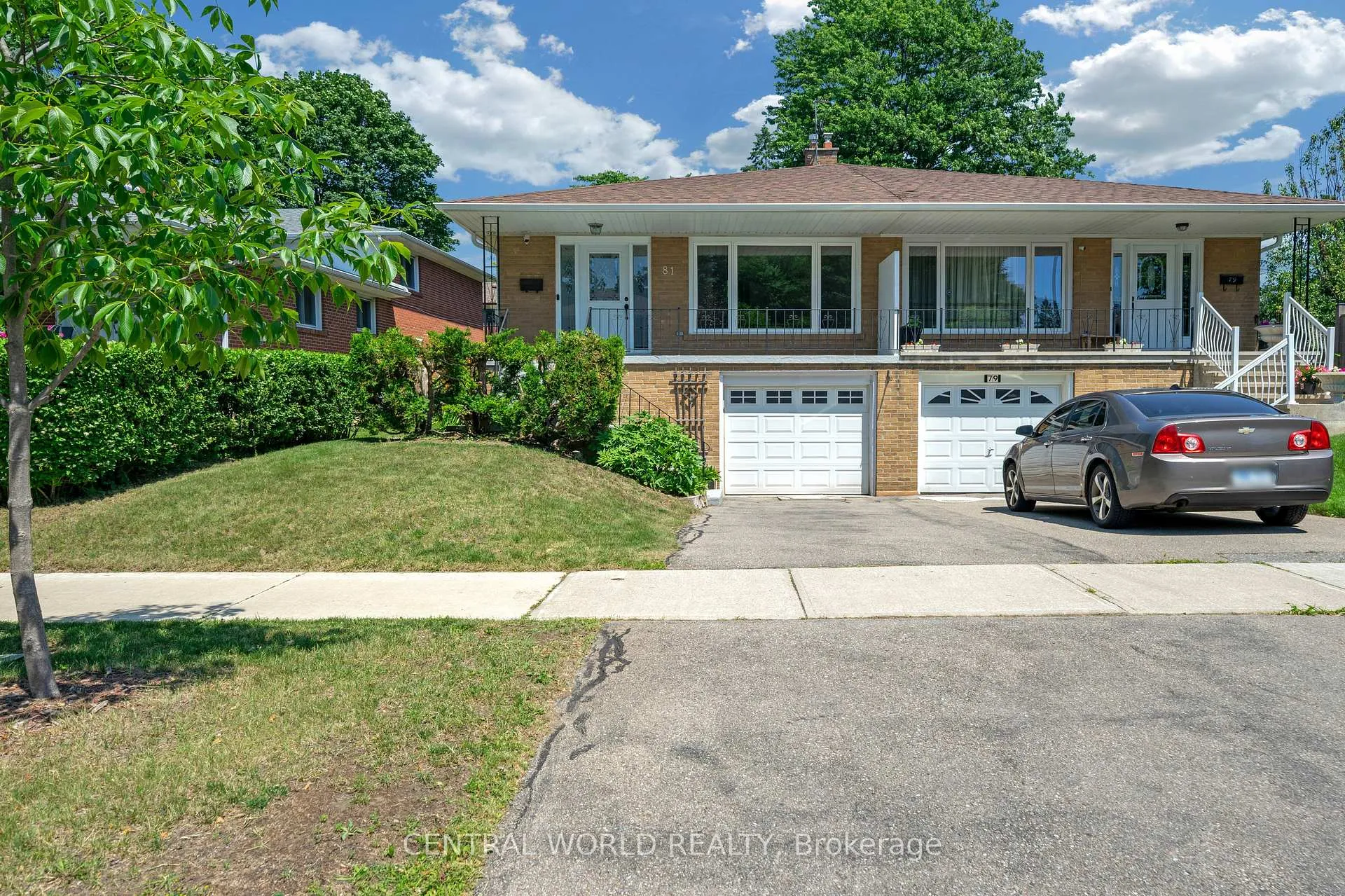 Photo 1 of 81 Pineway Boulevard, North York, Bayview Woods-Steeles — HOMEH