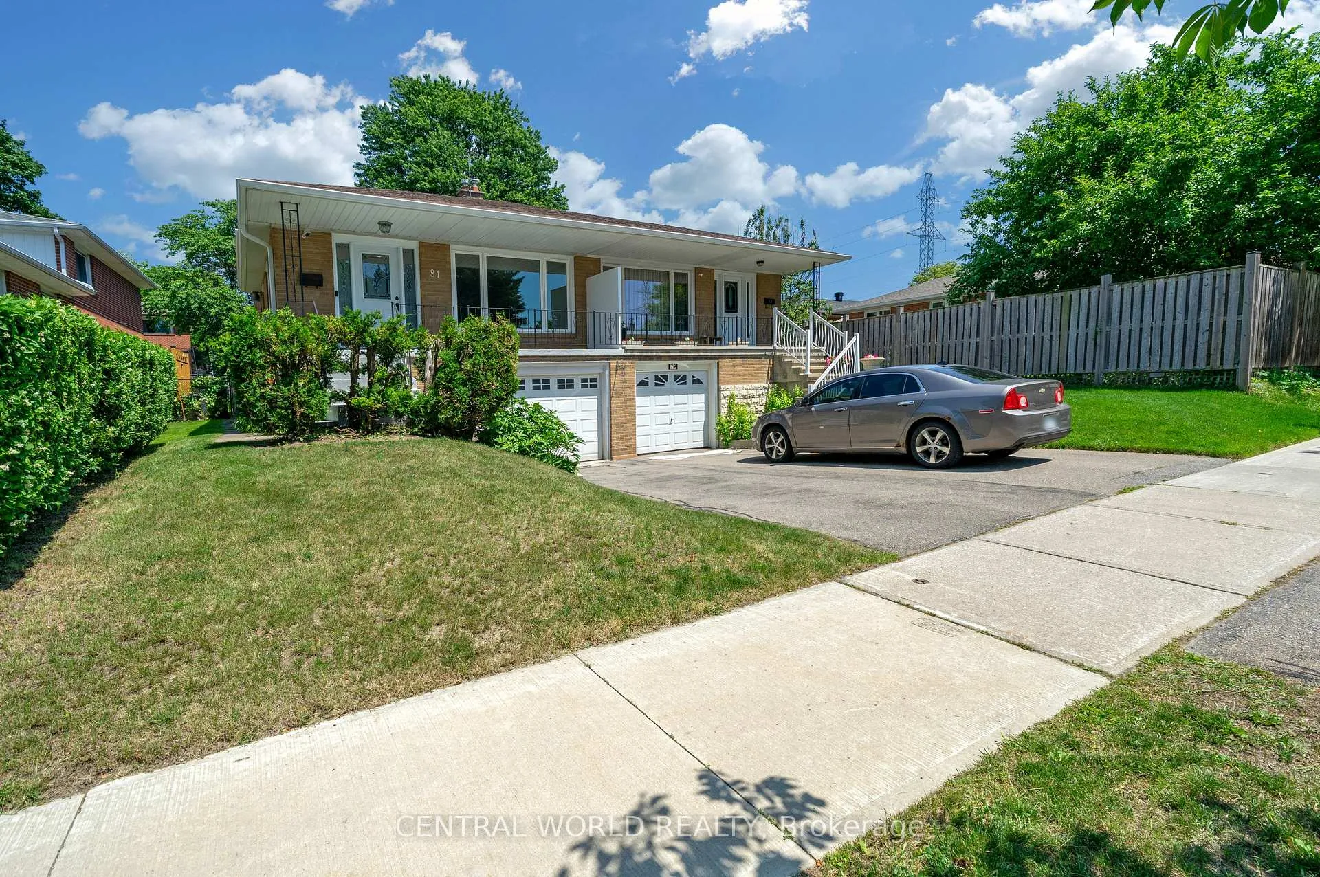 Photo 4 of 81 Pineway Boulevard, North York, Bayview Woods-Steeles — HOMEH