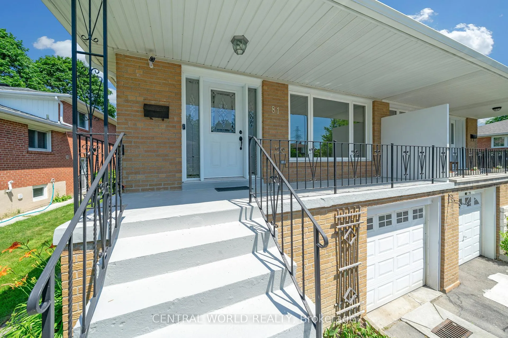 Photo 8 of 81 Pineway Boulevard, North York, Bayview Woods-Steeles — HOMEH