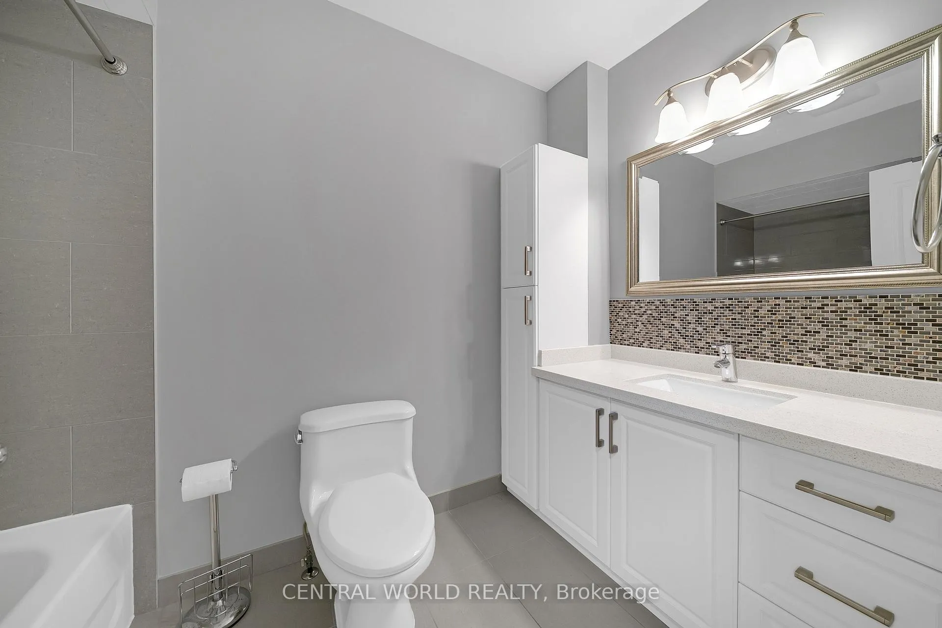 Photo 29 of 81 Pineway Boulevard, North York, Bayview Woods-Steeles — HOMEH