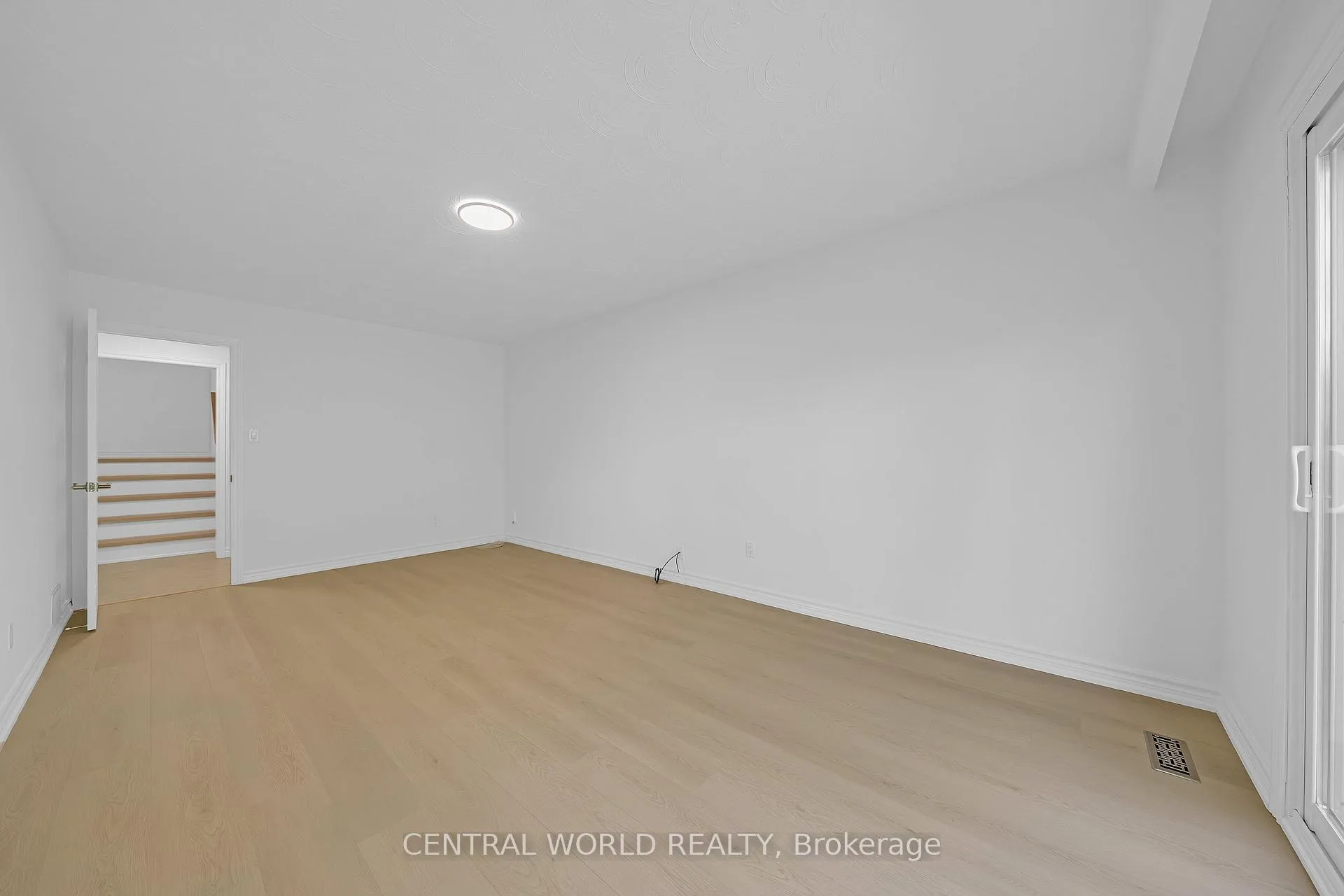 Photo 38 of 81 Pineway Boulevard, North York, Bayview Woods-Steeles — HOMEH