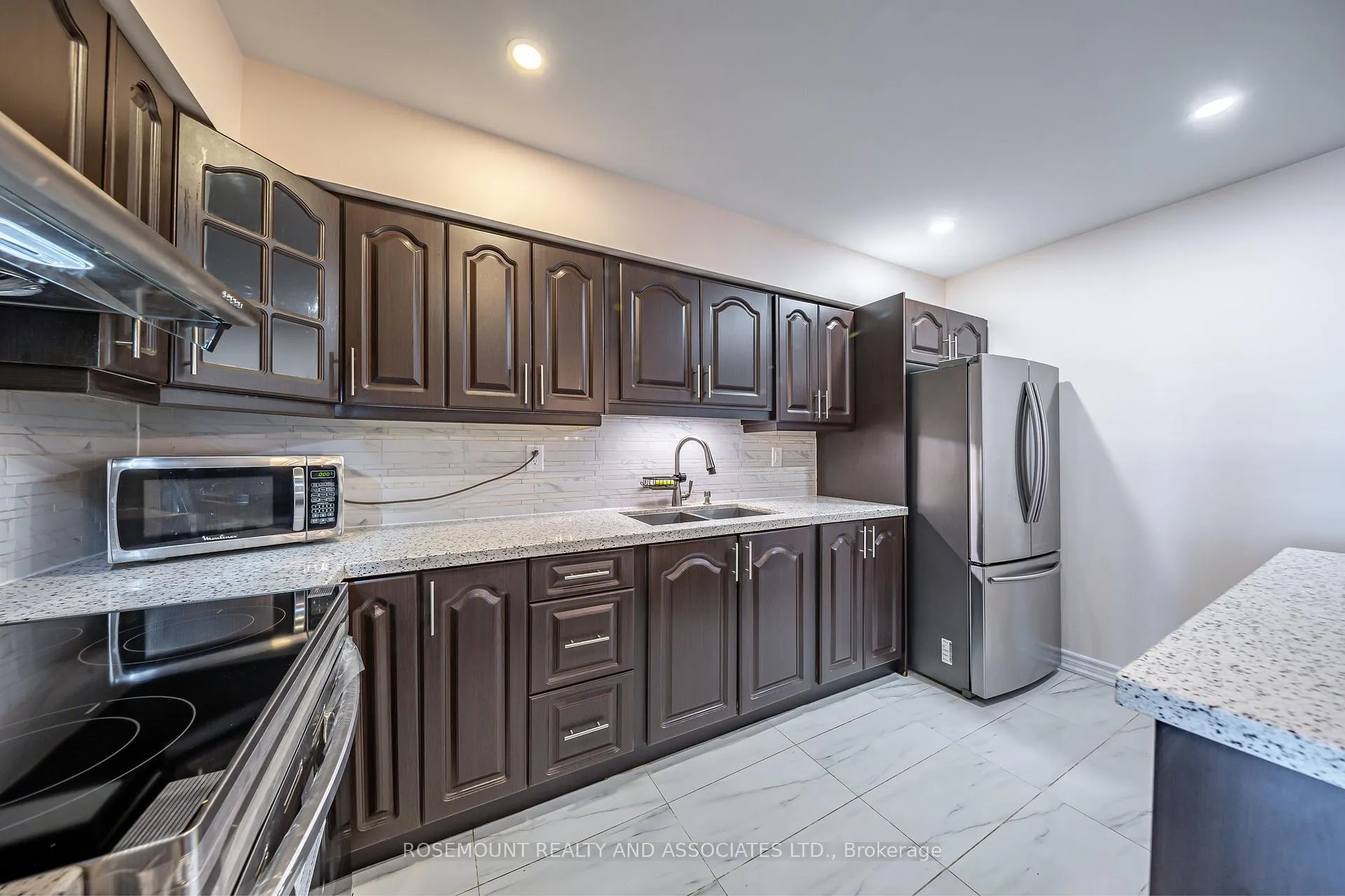 Photo 12 of Unit Ph07, 100 Echo Point, Scarborough, L'Amoreaux — HOMEH