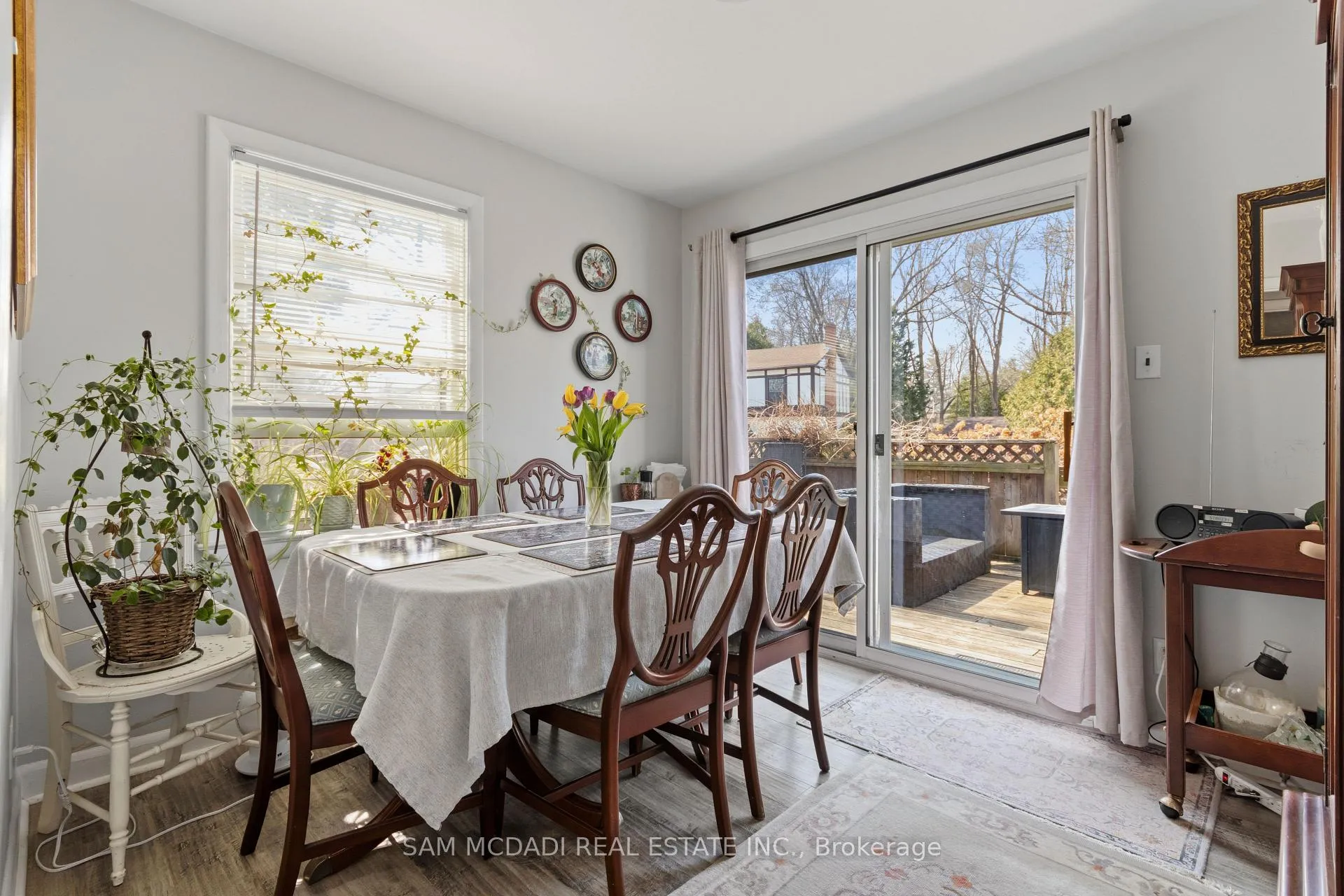 Photo 18 of 2430 - 2432 First Street, Burlington, Brant — HOMEH