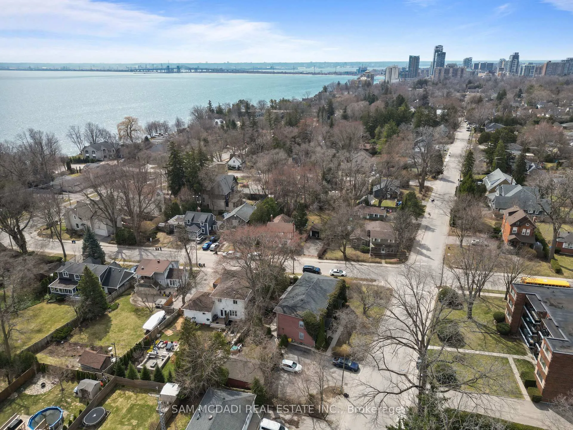 Photo 26 of 2430 - 2432 First Street, Burlington, Brant — HOMEH