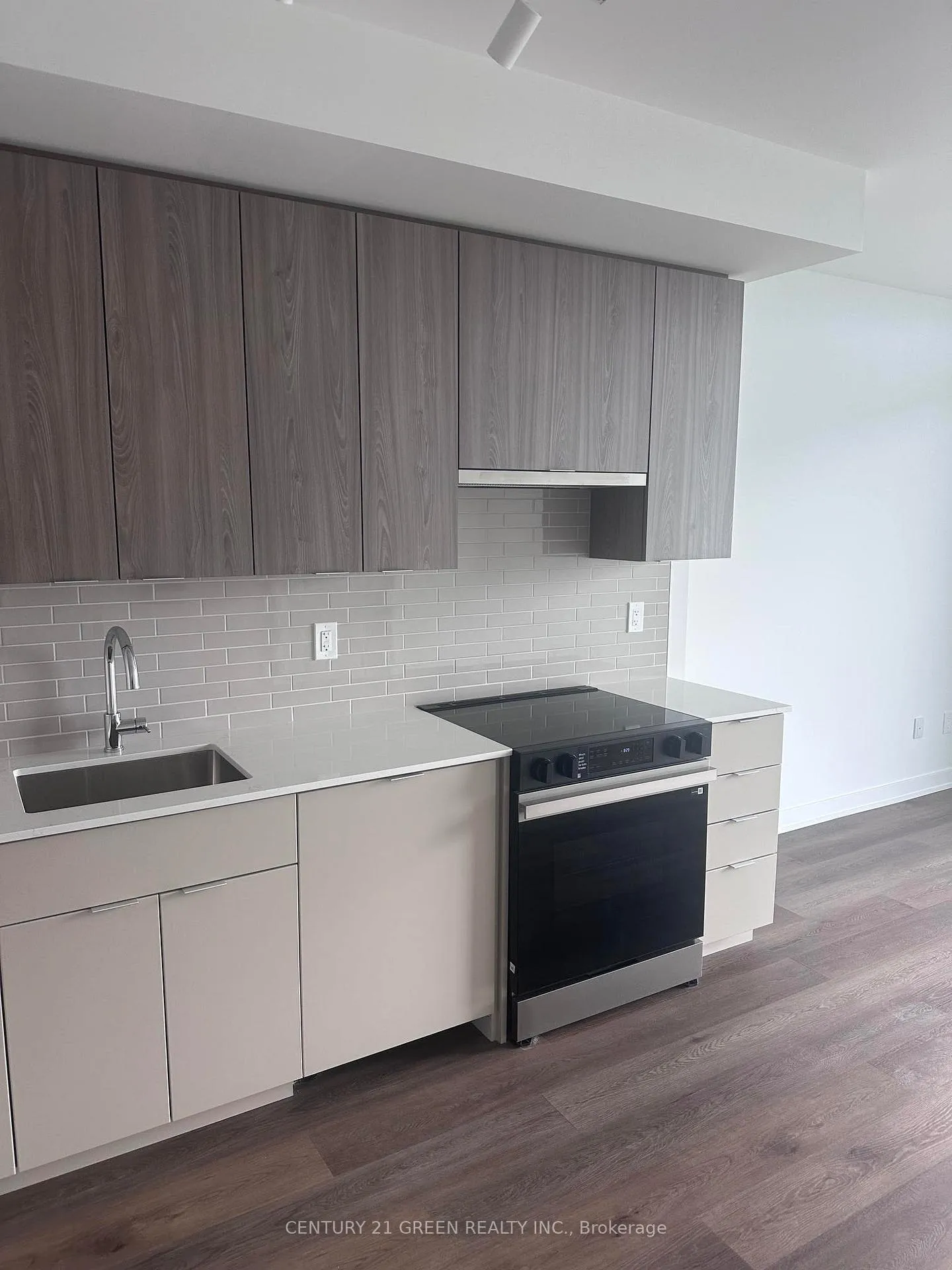 Photo 1 of Unit 2211, 2075 Lakeshore Road, Burlington, Brant — HOMEH