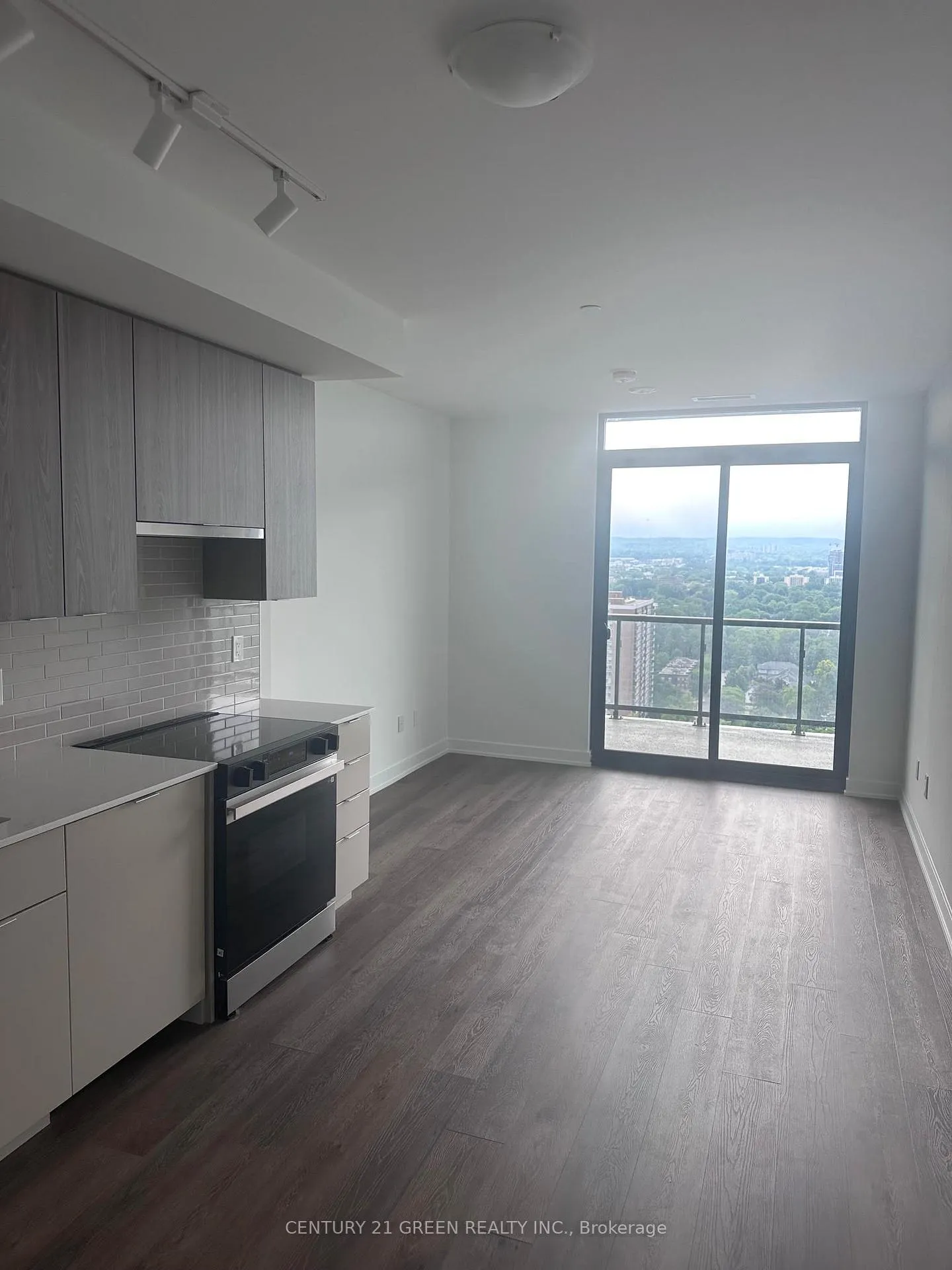 Photo 3 of Unit 2211, 2075 Lakeshore Road, Burlington, Brant — HOMEH