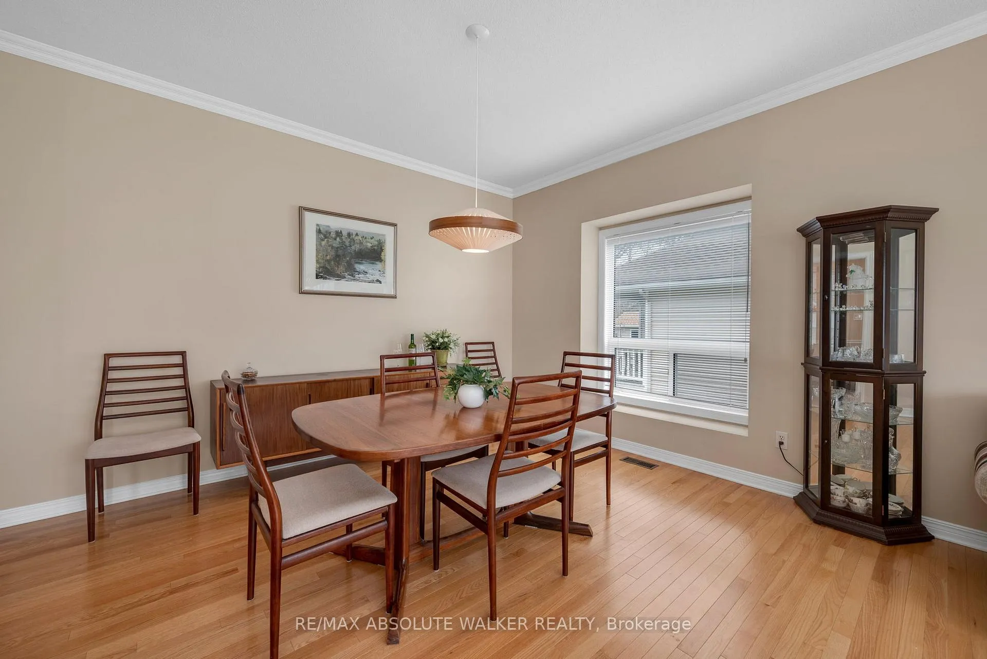 Photo 7 of 20 Mary Hill Crescent, Ottawa, Richmond — HOMEH