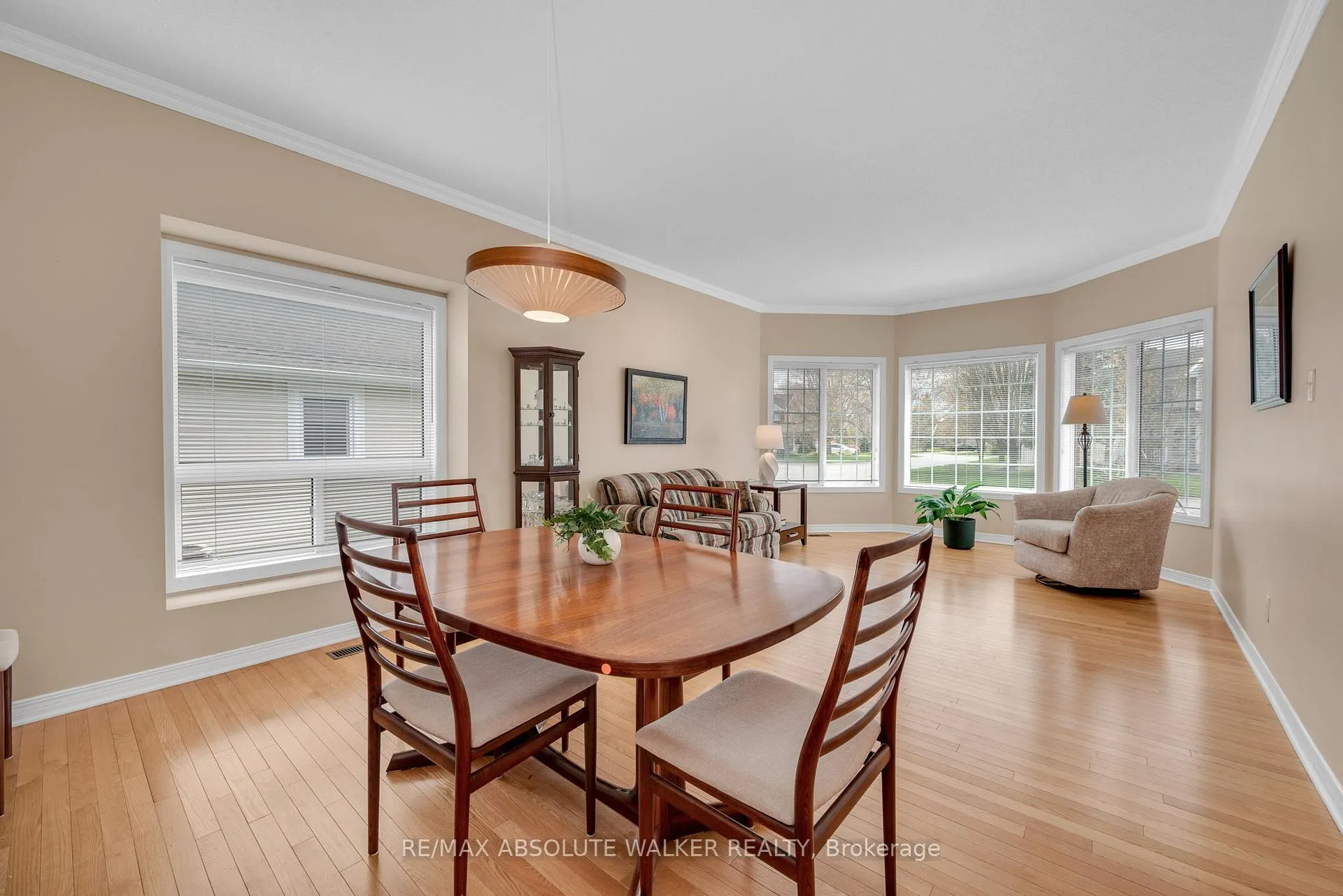 Photo 8 of 20 Mary Hill Crescent, Ottawa, Richmond — HOMEH