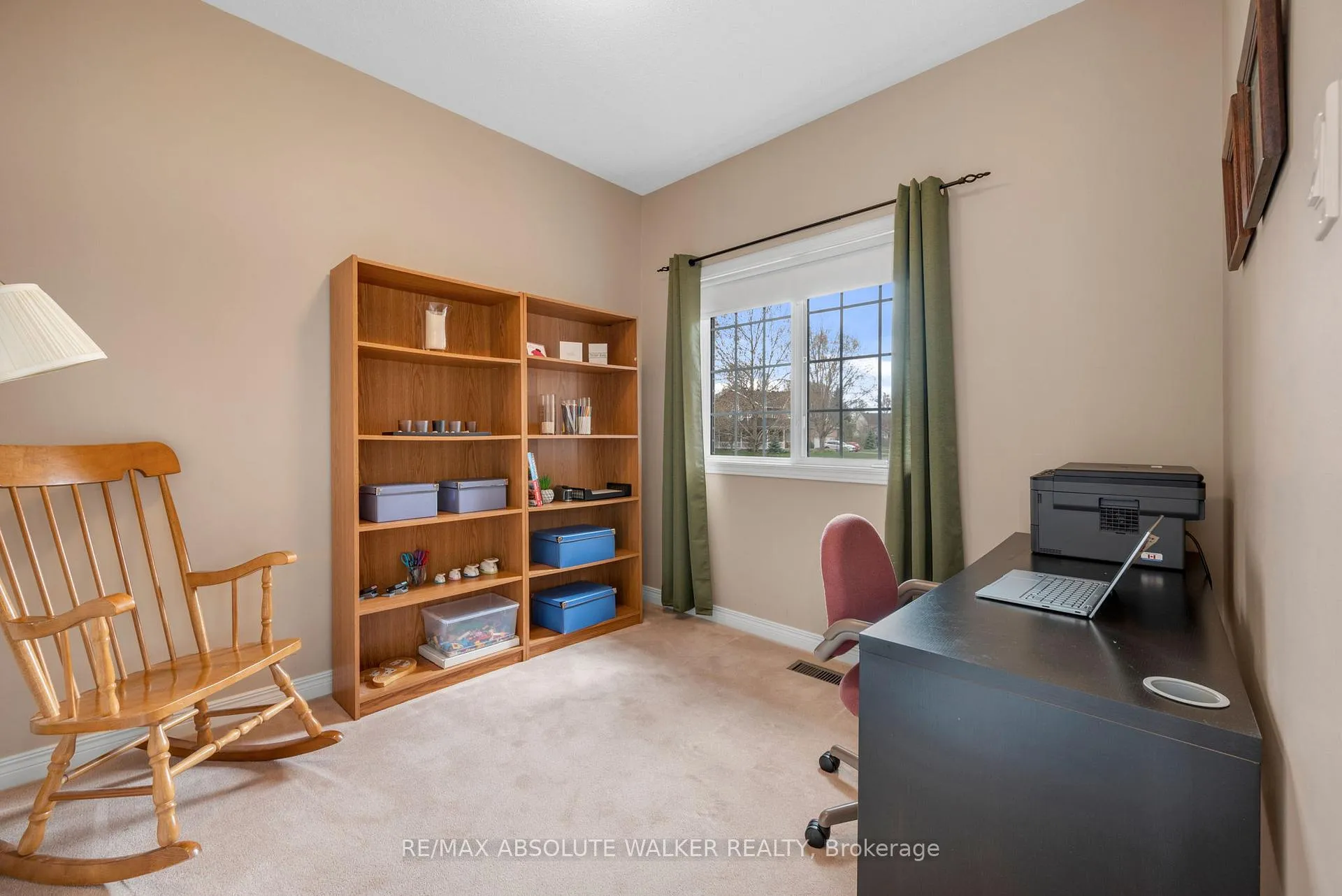 Photo 24 of 20 Mary Hill Crescent, Ottawa, Richmond — HOMEH