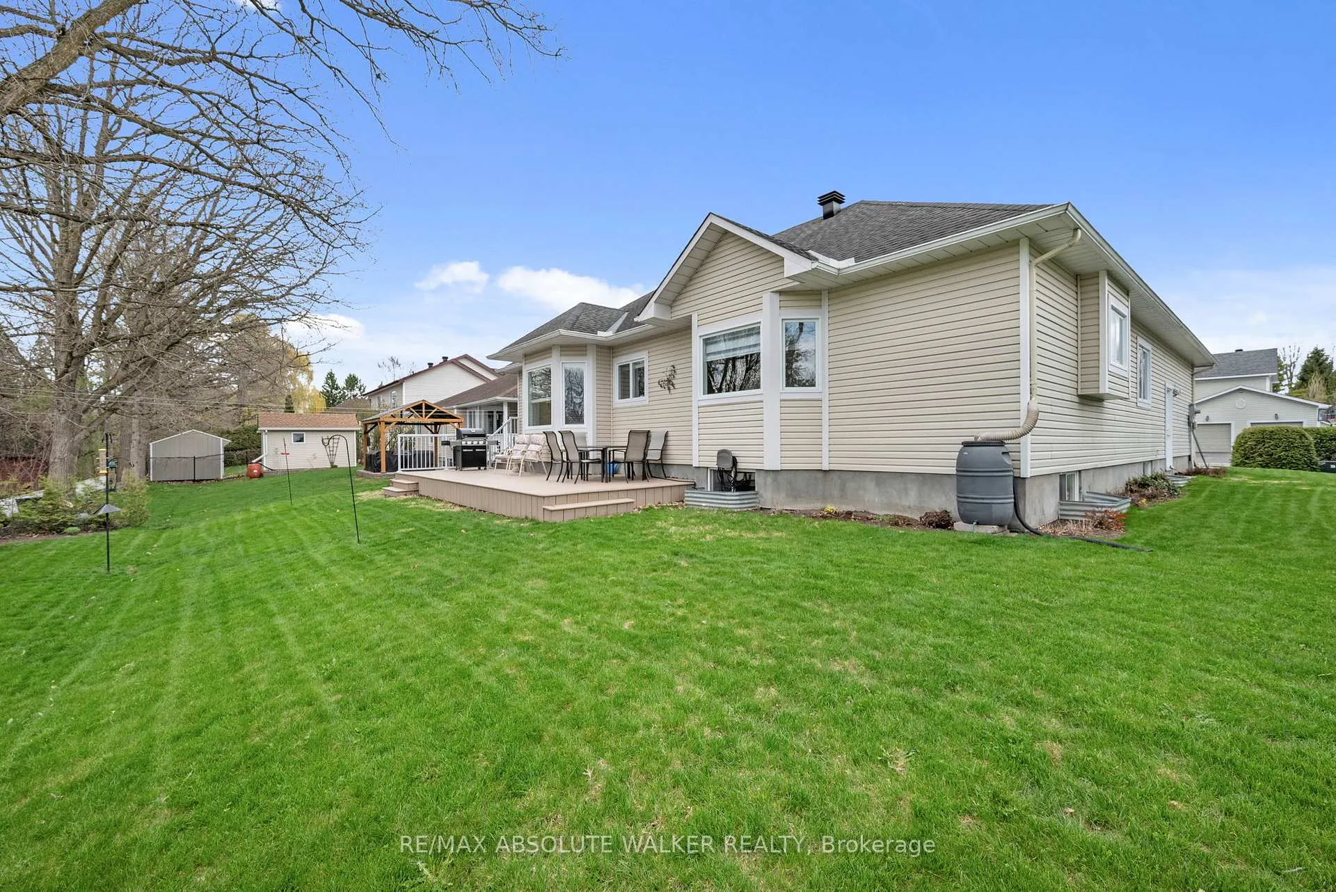 Photo 31 of 20 Mary Hill Crescent, Ottawa, Richmond — HOMEH