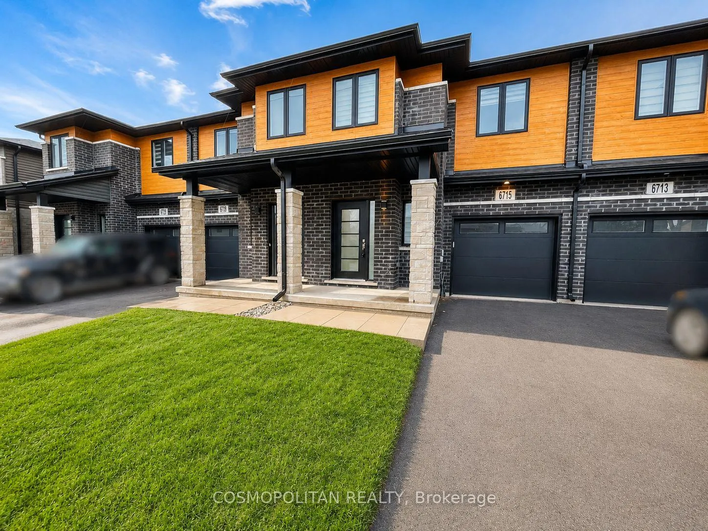 Photo 3 of 6715 Cropp Street, Niagara Falls, Morrison — HOMEH