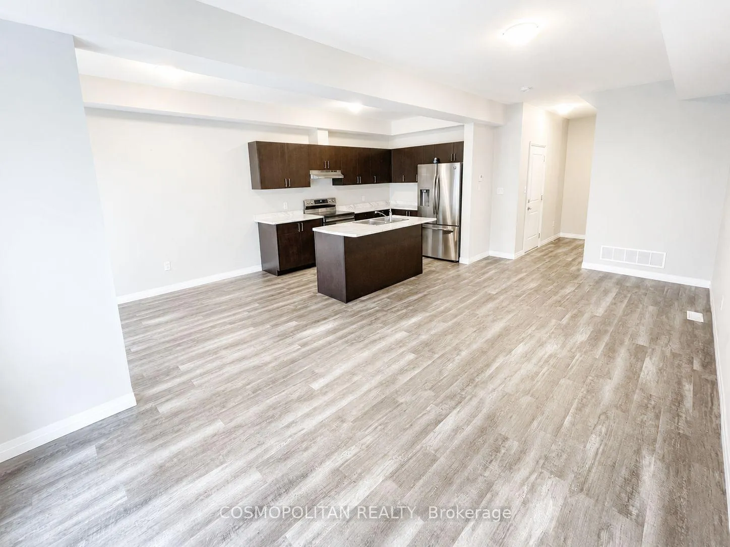 Photo 8 of 6715 Cropp Street, Niagara Falls, Morrison — HOMEH