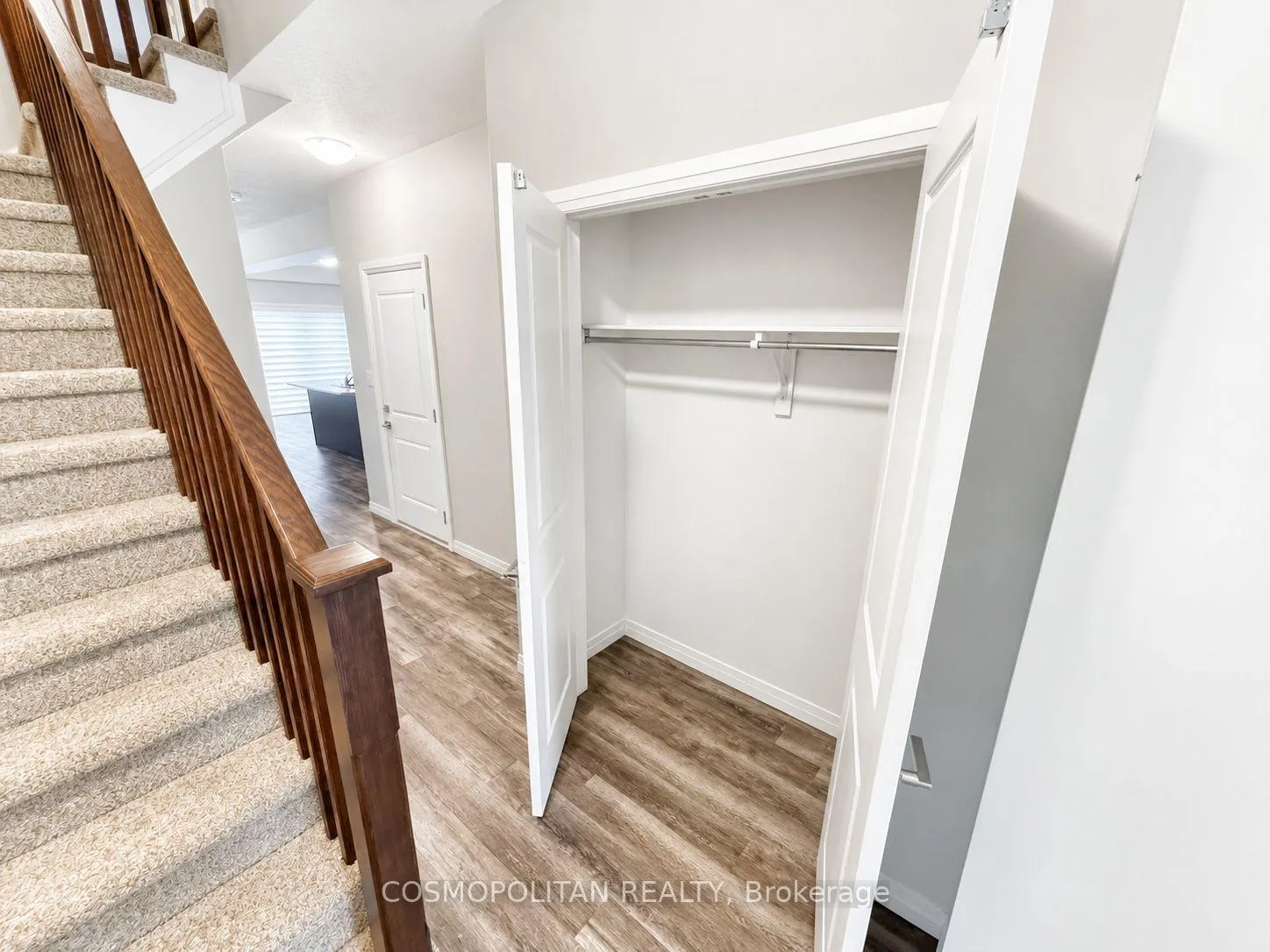 Photo 14 of 6715 Cropp Street, Niagara Falls, Morrison — HOMEH