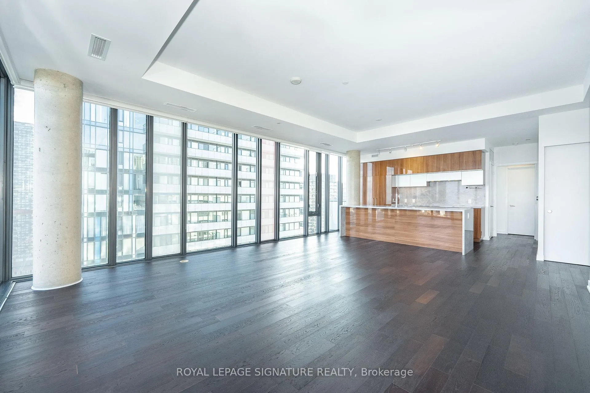 Photo 13 of Unit PH06, 185 Roehampton Avenue, Toronto, Mount Pleasant West — HOMEH