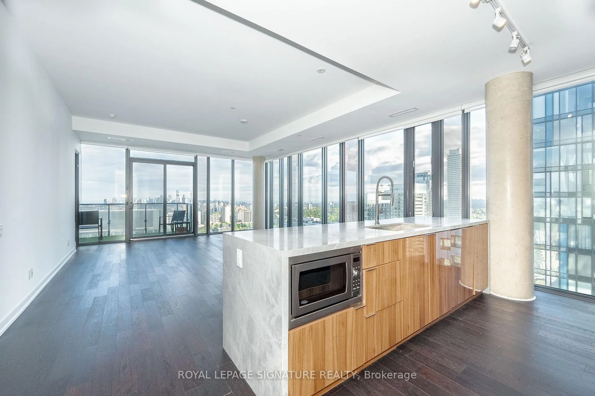 Photo 18 of Unit PH06, 185 Roehampton Avenue, Toronto, Mount Pleasant West — HOMEH