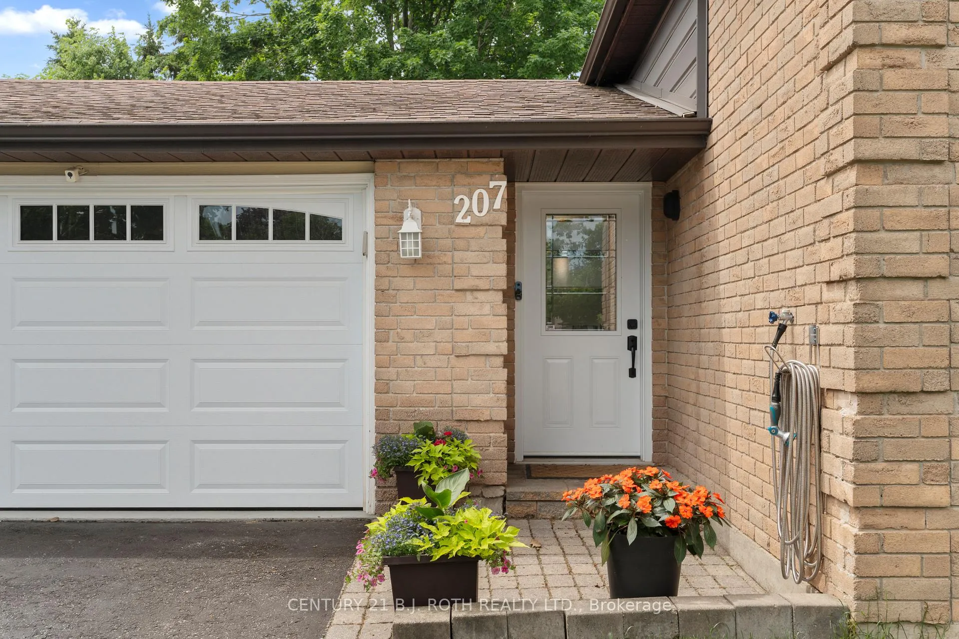 Photo 3 of Unit Basement, 207 Lillian Crescent, Barrie, Sunnidale — HOMEH