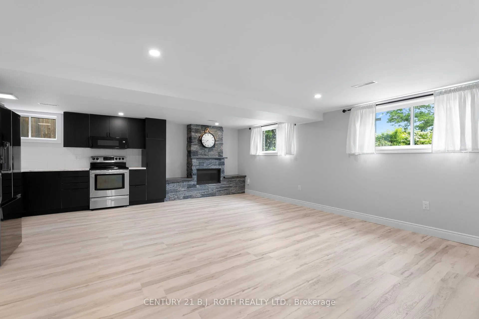 Photo 9 of Unit Basement, 207 Lillian Crescent, Barrie, Sunnidale — HOMEH