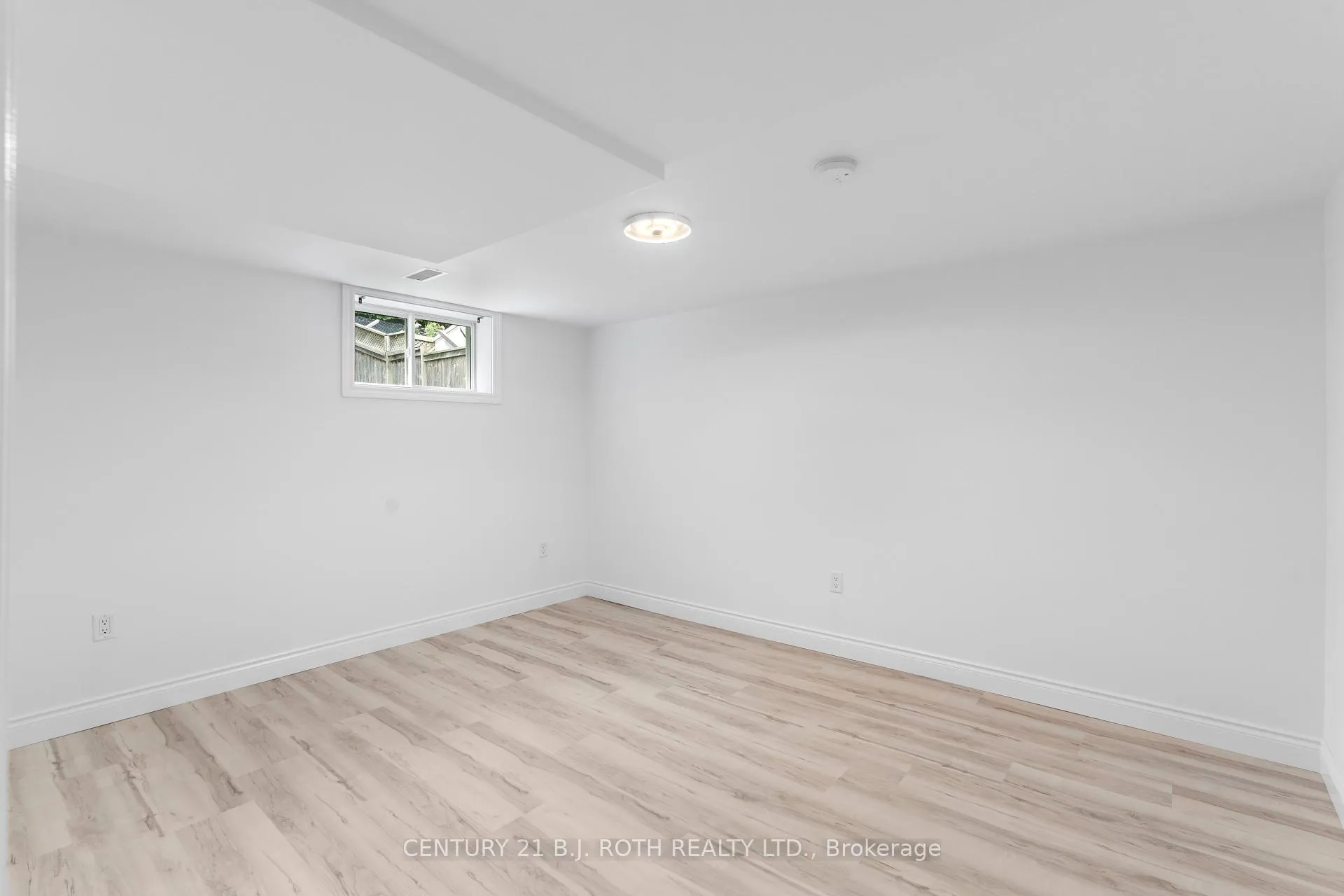Photo 11 of Unit Basement, 207 Lillian Crescent, Barrie, Sunnidale — HOMEH