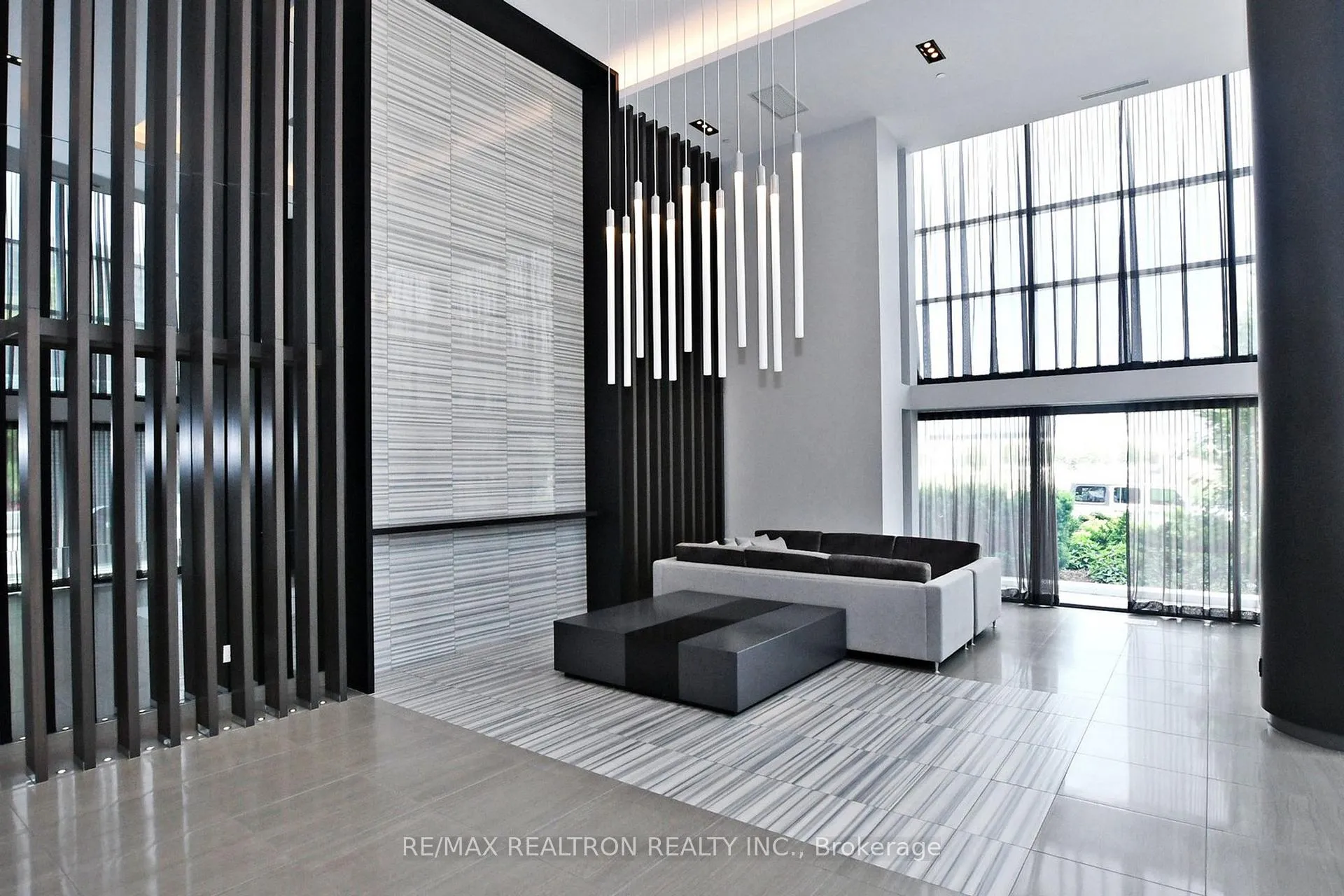 Photo 6 of Unit PH06, 65 Oneida Crescent, Richmond Hill, Langstaff — HOMEH