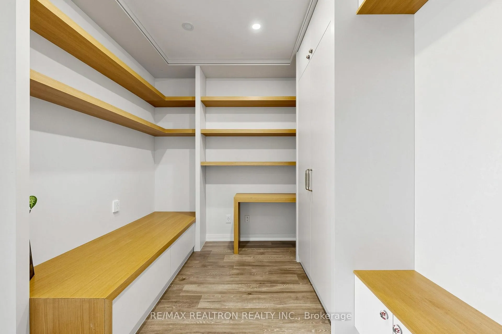 Photo 24 of Unit PH06, 65 Oneida Crescent, Richmond Hill, Langstaff — HOMEH