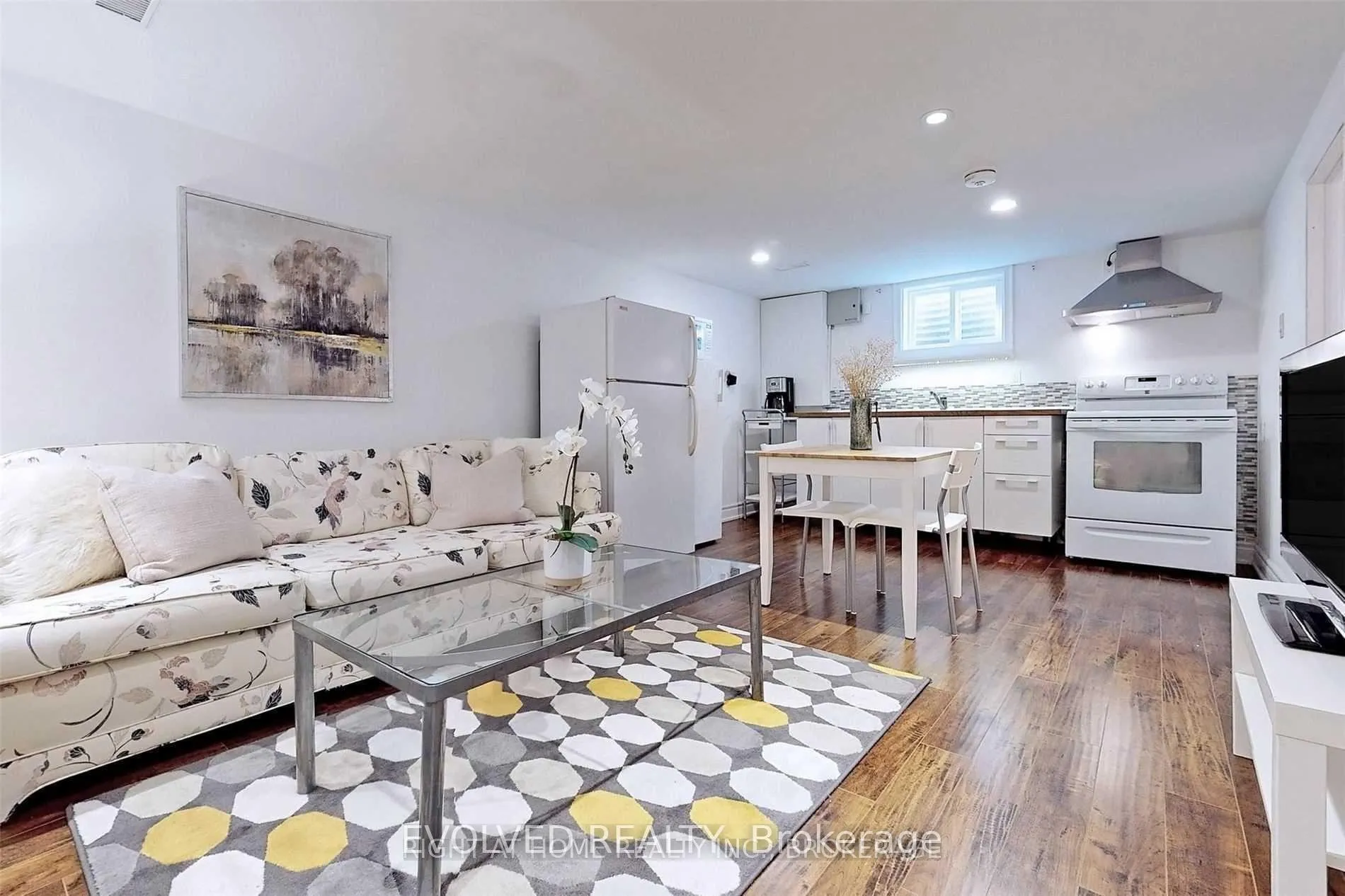 Photo 2 of Unit Lower, 12 Shippigan Crescent, North York, Don Valley Village — HOMEH