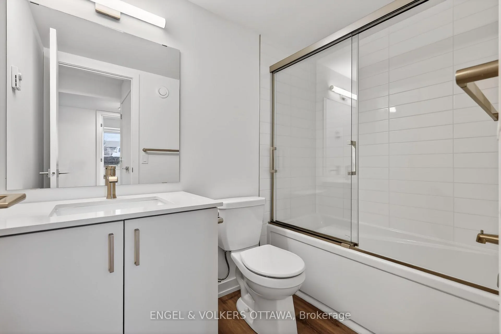 Photo 27 of 122 Stardust Private, Ottawa, Leitrim — HOMEH