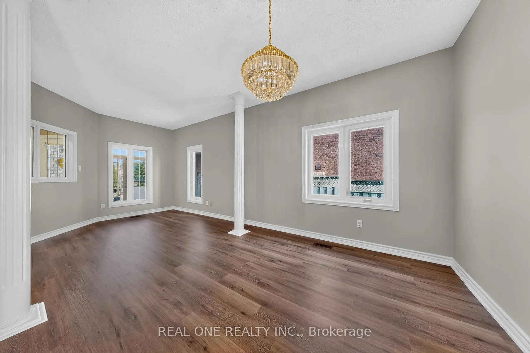 Photo 5 of 113 Milliken Meadows Drive, Markham, Milliken Mills West — HOMEH