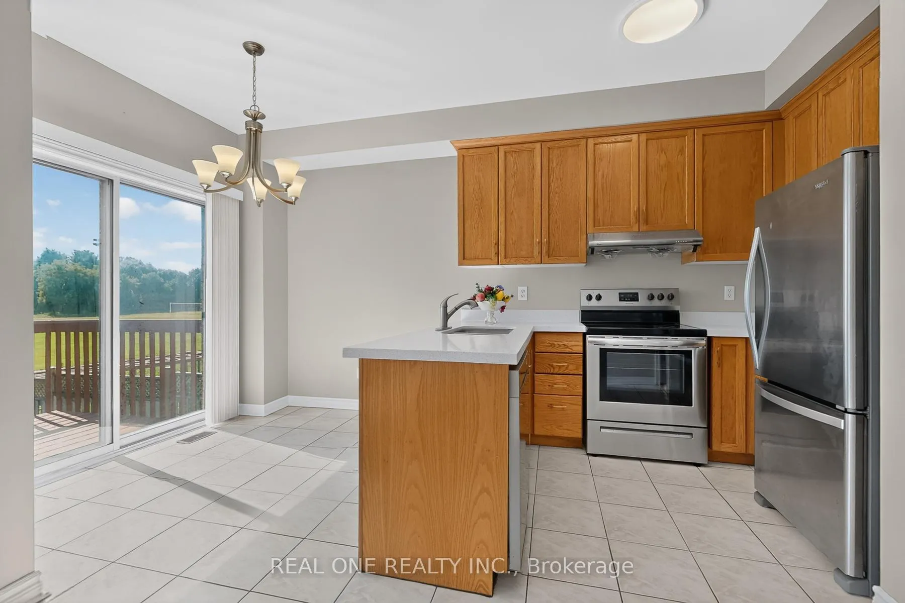 Photo 19 of 113 Milliken Meadows Drive, Markham, Milliken Mills West — HOMEH