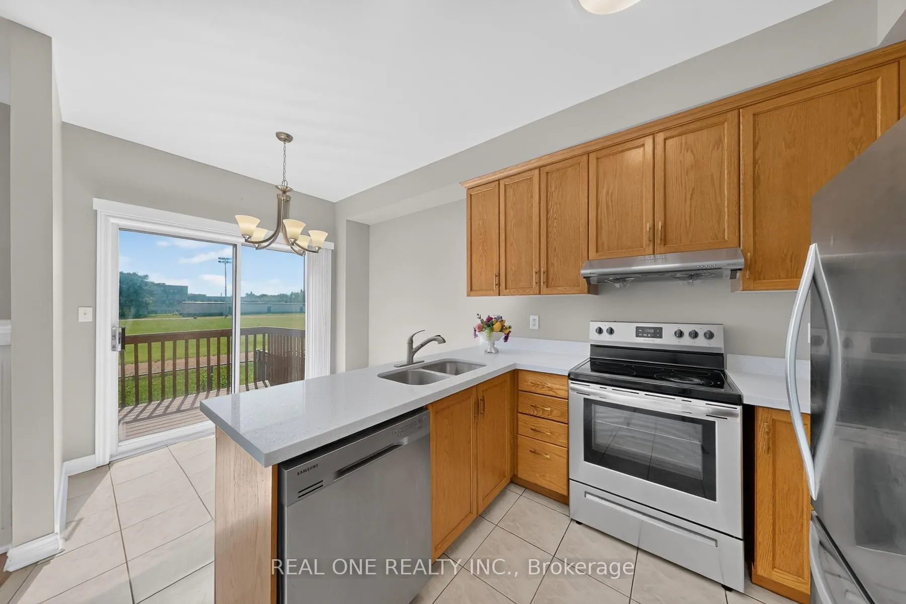 Photo 20 of 113 Milliken Meadows Drive, Markham, Milliken Mills West — HOMEH