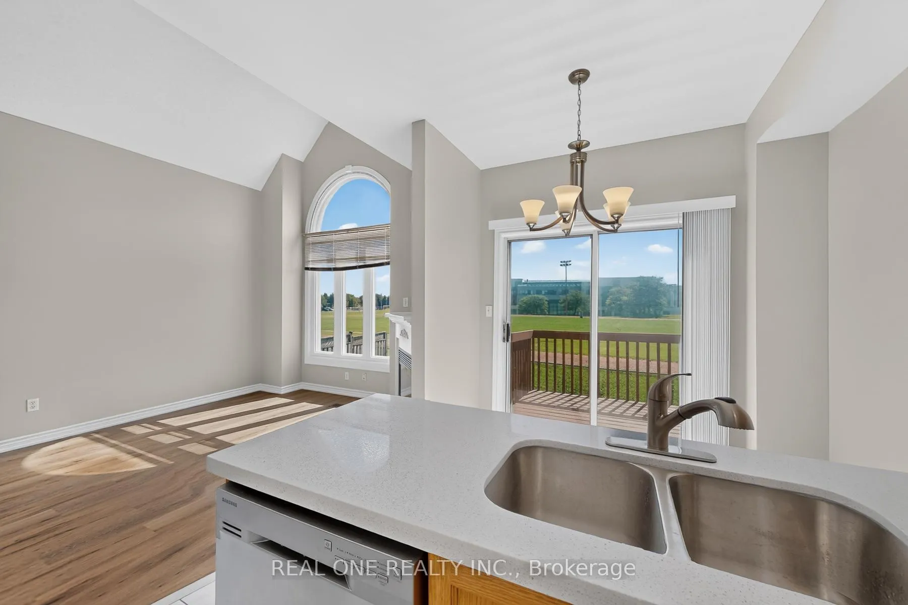 Photo 21 of 113 Milliken Meadows Drive, Markham, Milliken Mills West — HOMEH