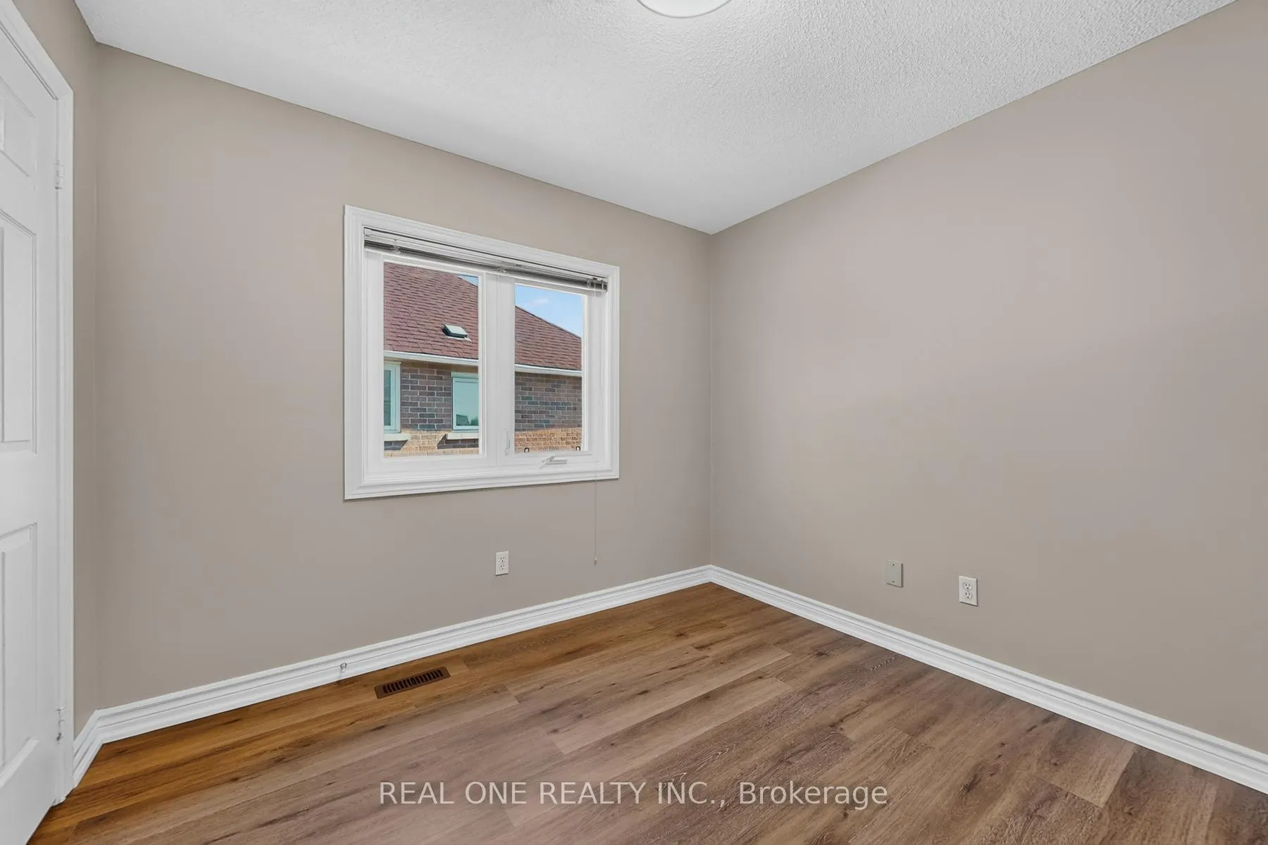 Photo 24 of 113 Milliken Meadows Drive, Markham, Milliken Mills West — HOMEH