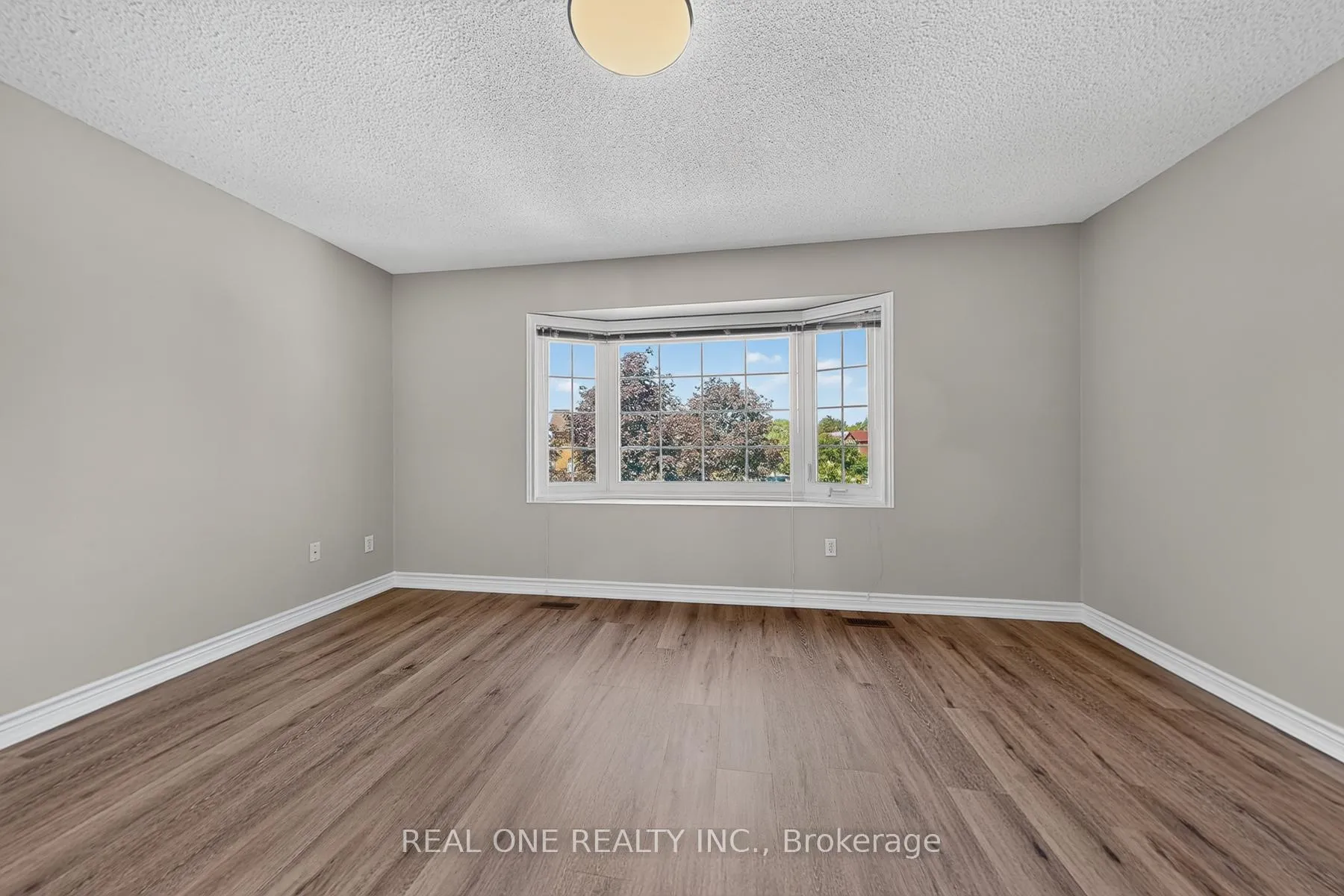 Photo 28 of 113 Milliken Meadows Drive, Markham, Milliken Mills West — HOMEH