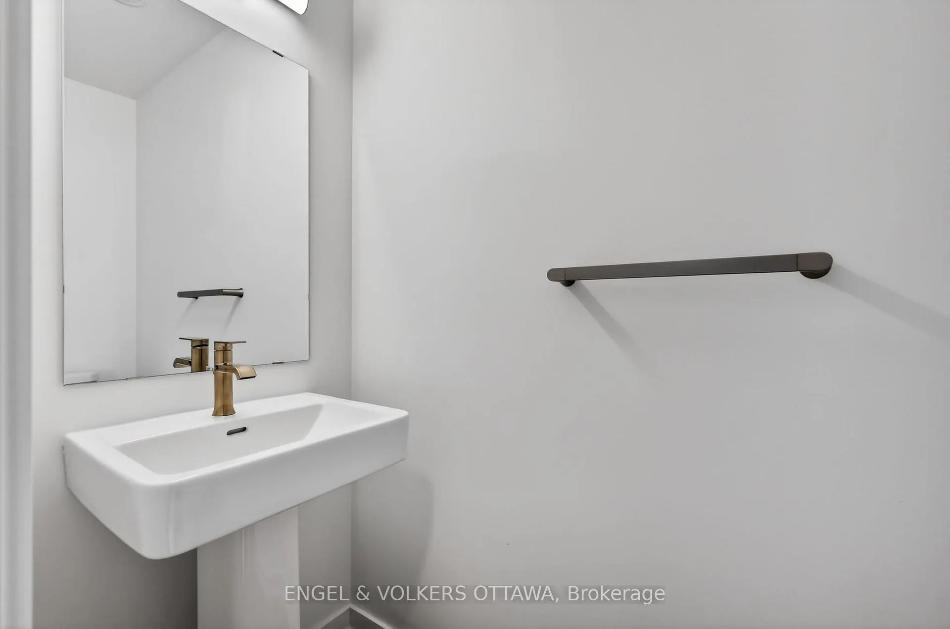 Photo 22 of 110 Stardust Private, Ottawa, Leitrim — HOMEH