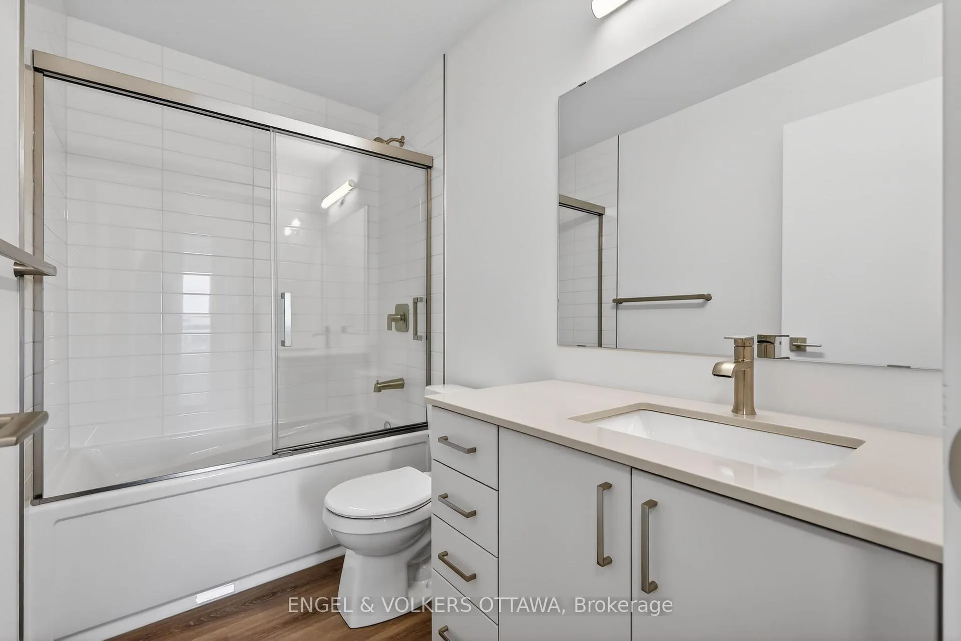 Photo 33 of 110 Stardust Private, Ottawa, Leitrim — HOMEH