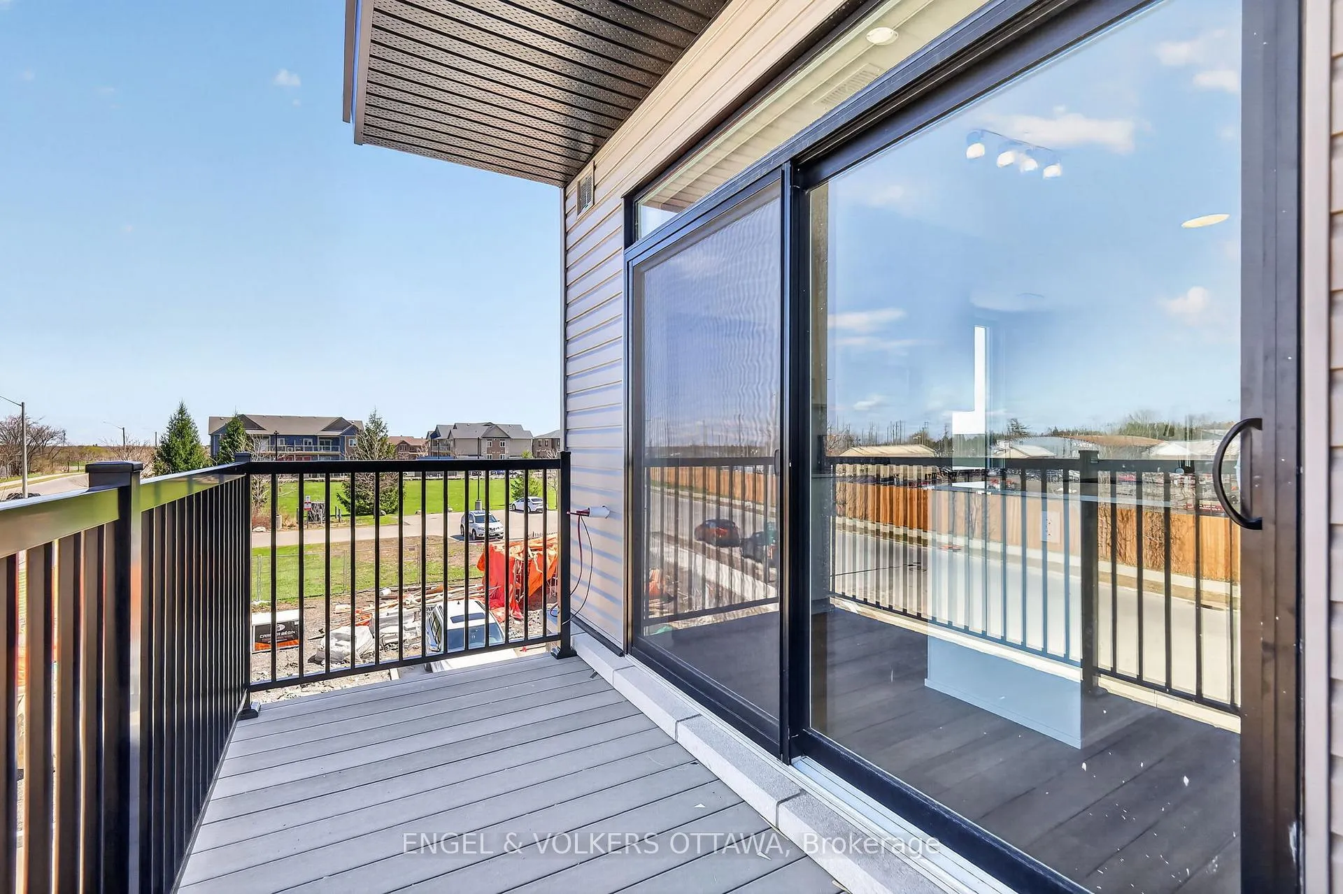 Photo 36 of 110 Stardust Private, Ottawa, Leitrim — HOMEH