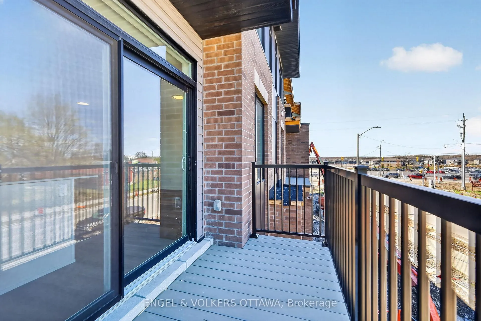 Photo 37 of 110 Stardust Private, Ottawa, Leitrim — HOMEH