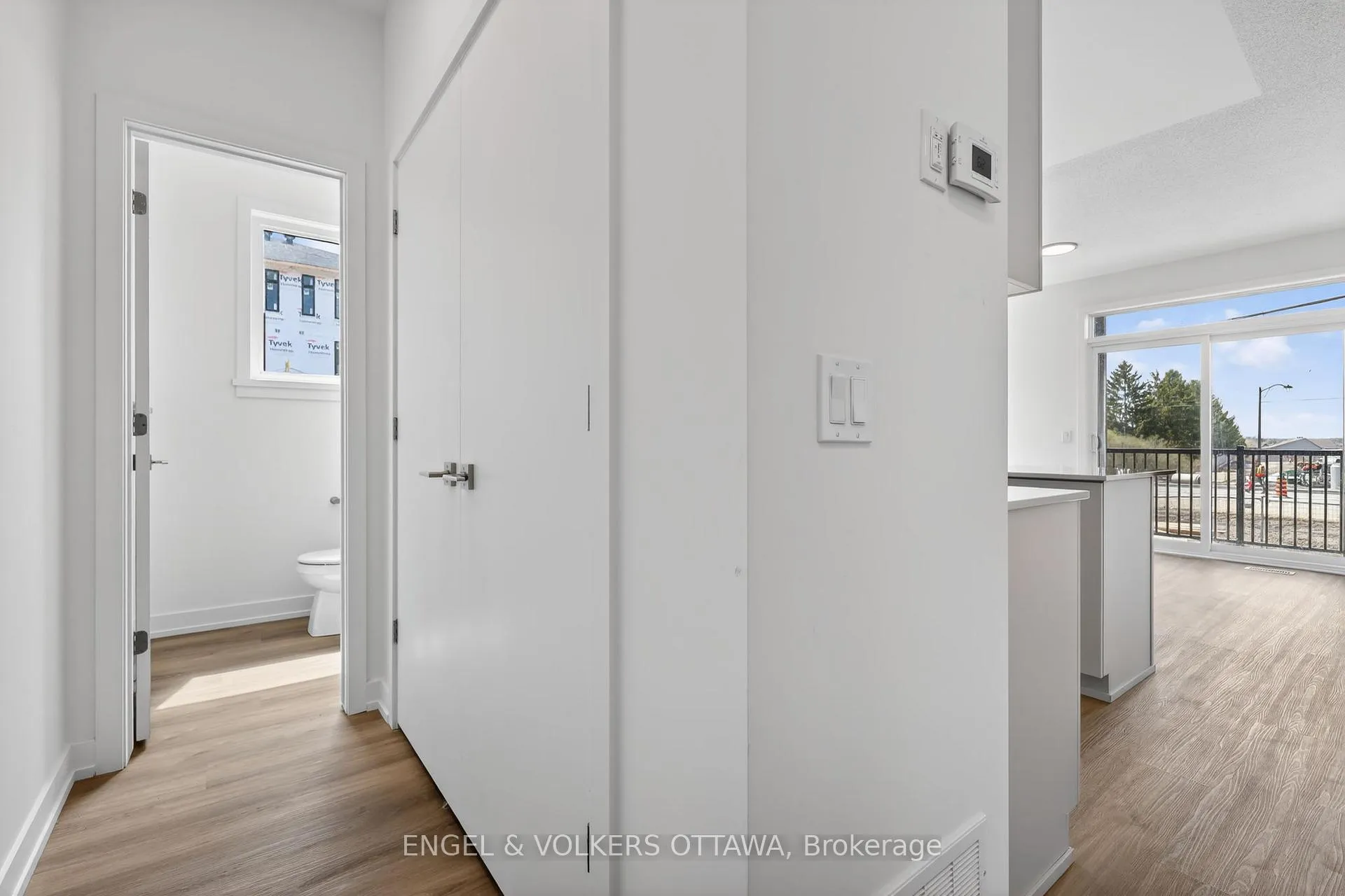 Photo 16 of 100 Stardust Private, Ottawa, Leitrim — HOMEH