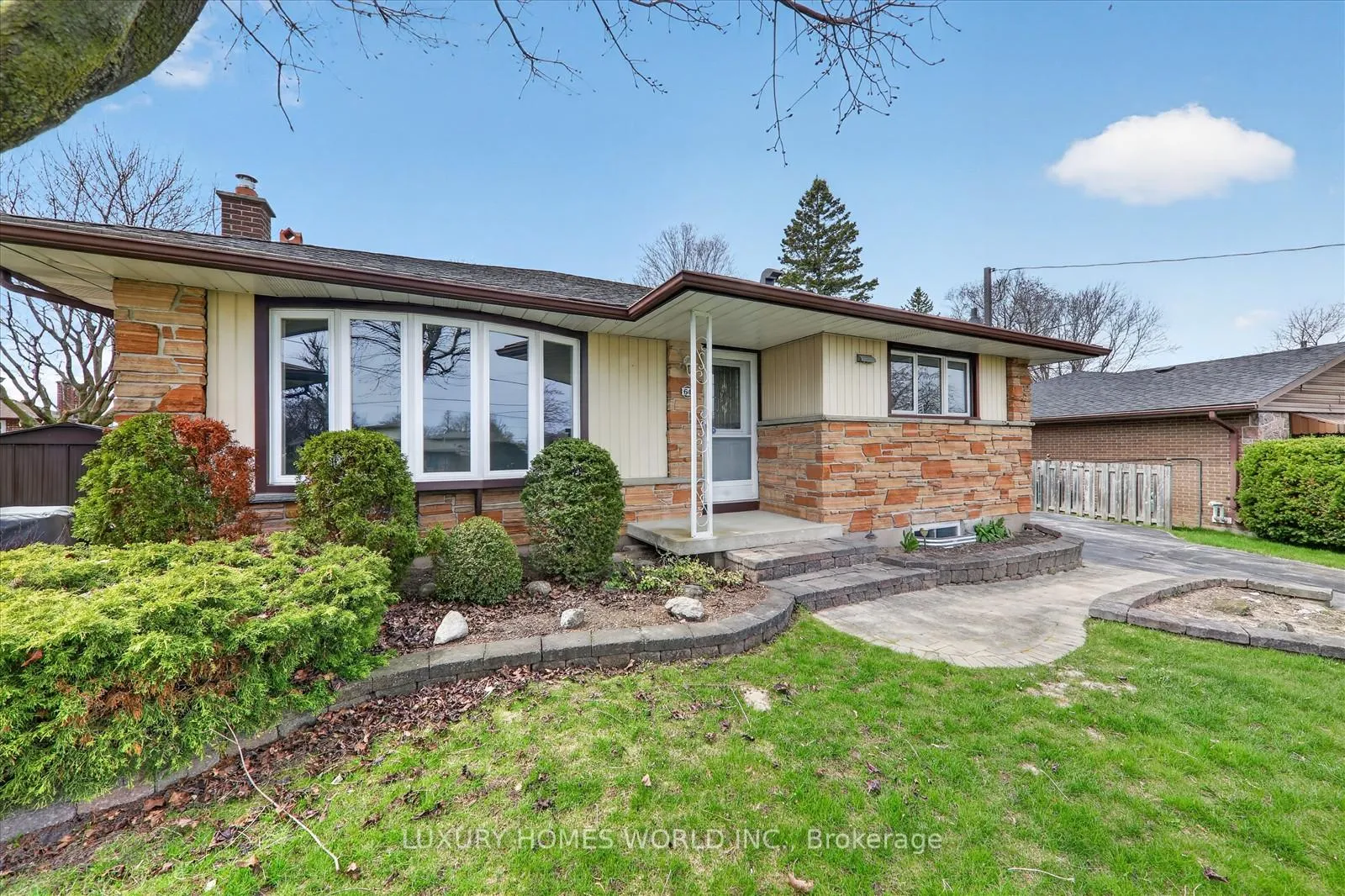 Photo 1 of 64 Gatineau Street, Oshawa, Donevan — HOMEH