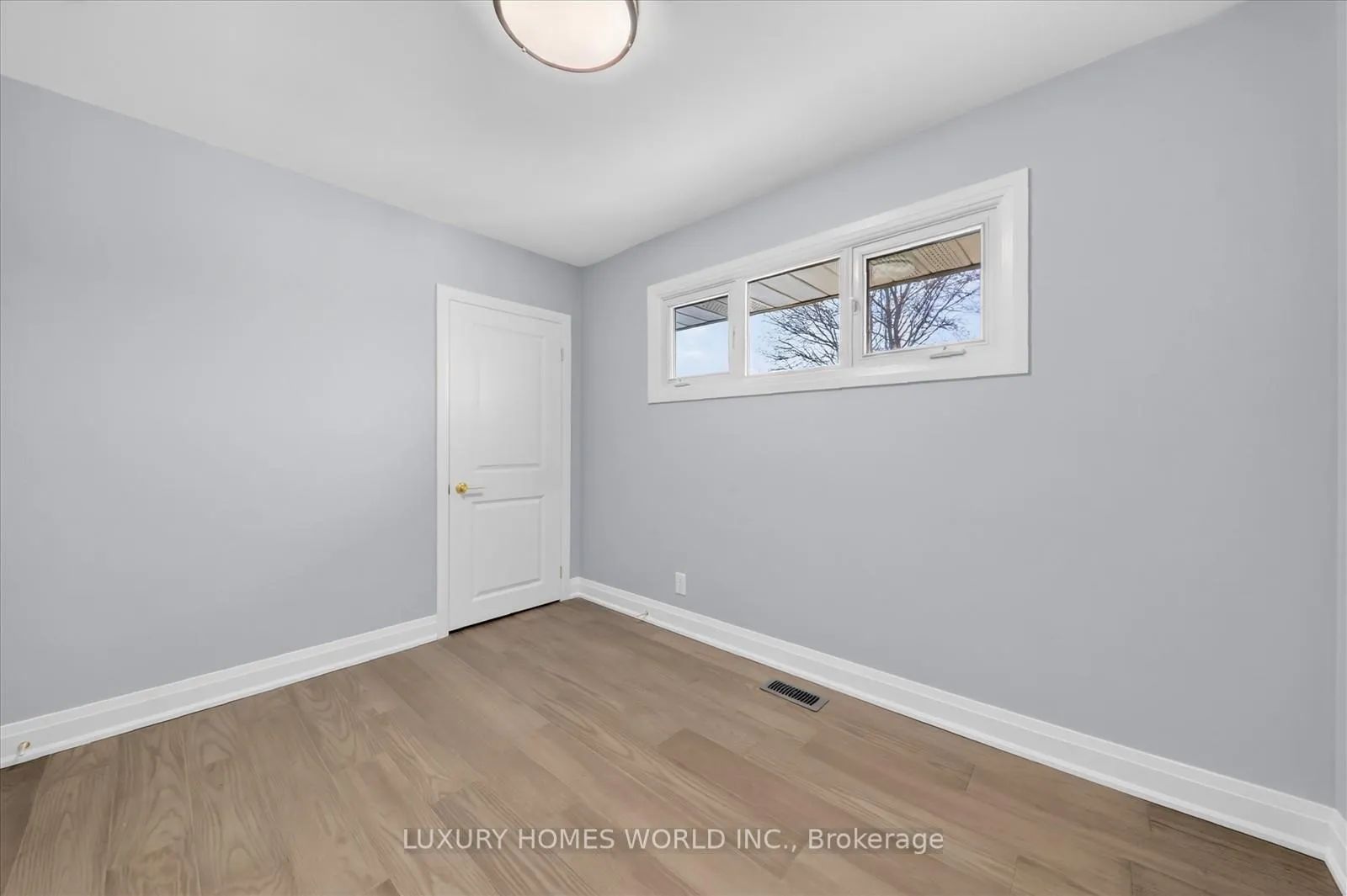 Photo 18 of 64 Gatineau Street, Oshawa, Donevan — HOMEH