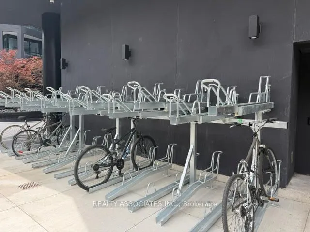 Photo 16 of Unit 321, 110 Broadway Avenue S, Toronto, Mount Pleasant West — HOMEH